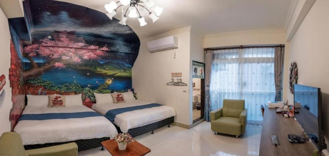 Quadruple Room with Private Bathroom photo 2