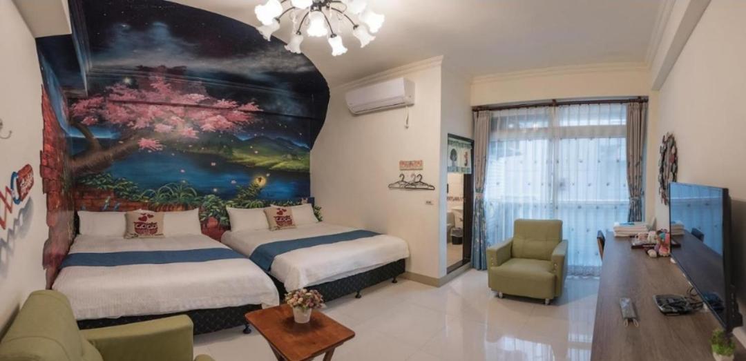 Quadruple Room with Private Bathroom photo 3