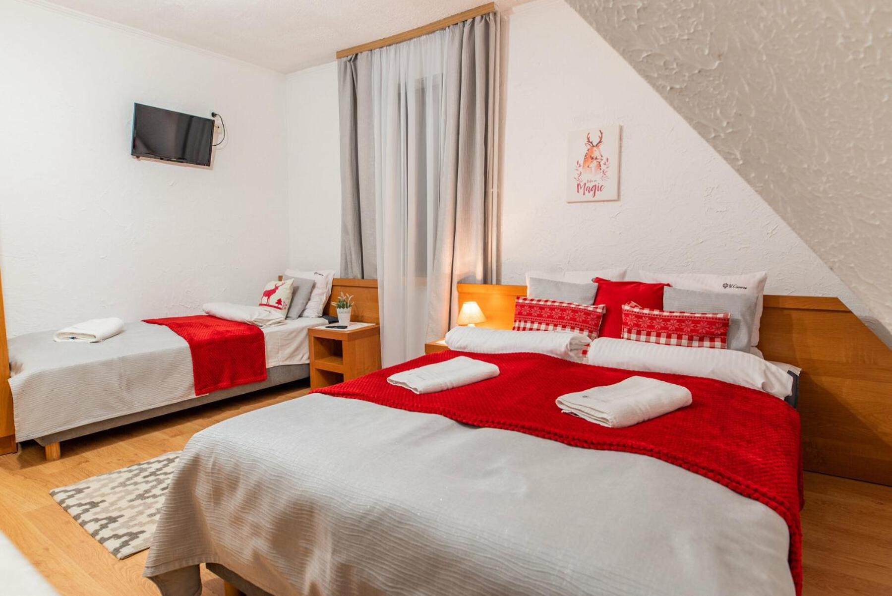 Triple Room - Photo 1