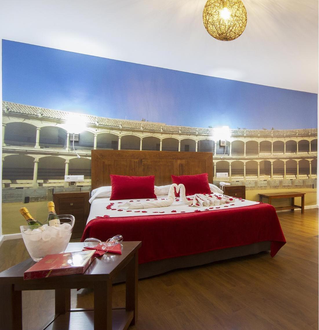 Deluxe Room with spa access photo 2