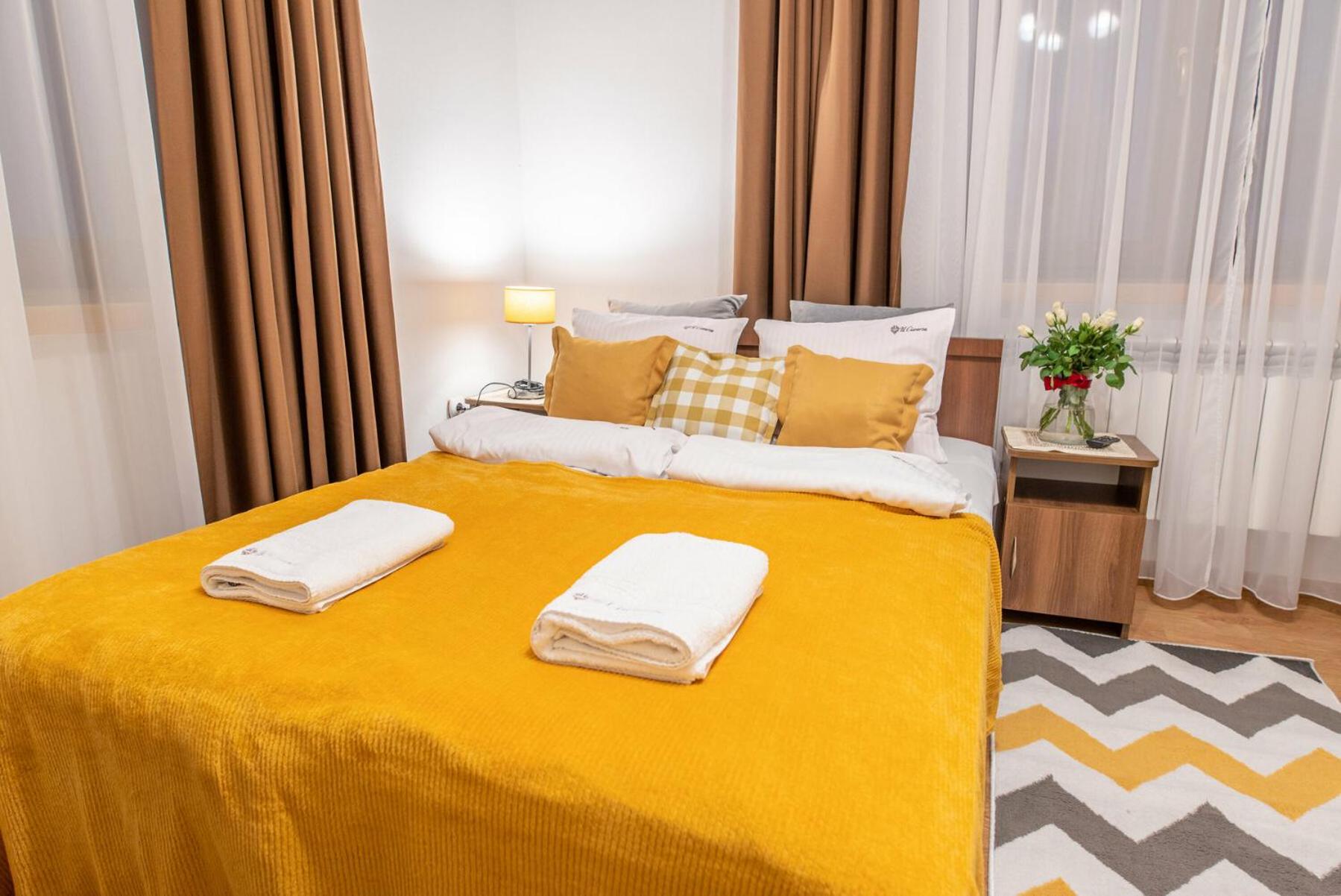 Double Room with Balcony - Photo 1