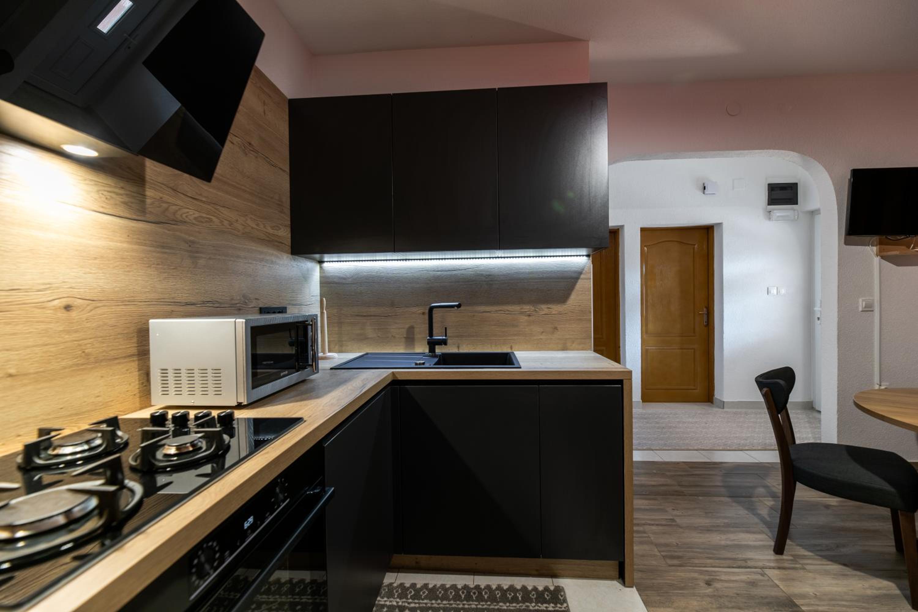 Apartment - Ground Floor photo 2