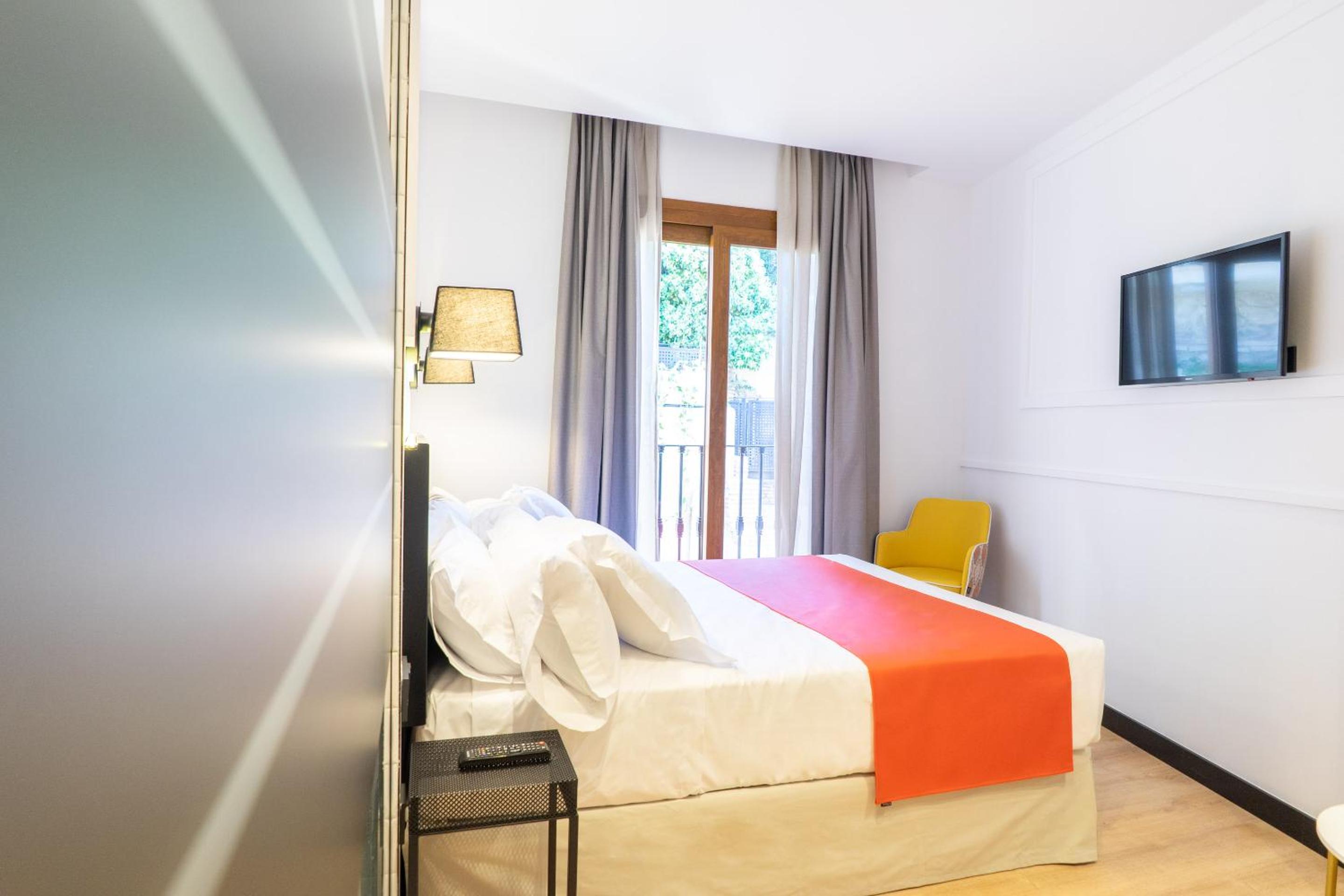 Mauror Superior & Romantic Room - Photo 3