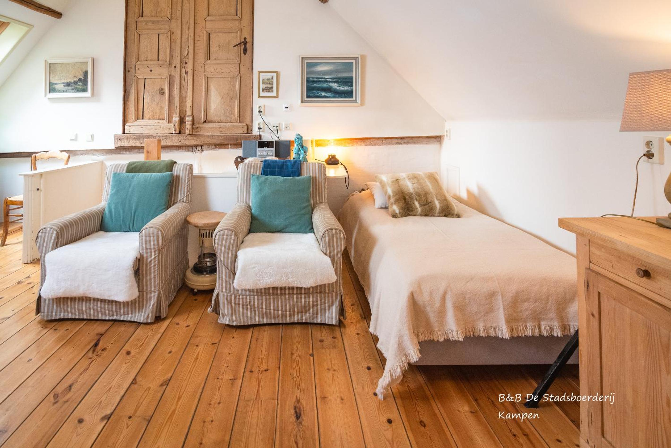 Deluxe Suite with Spa Bath