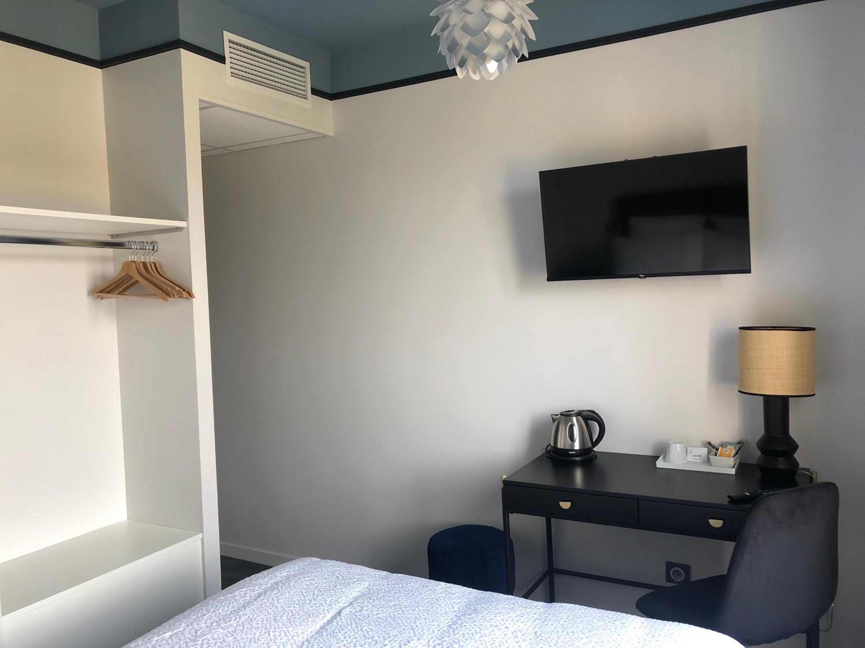 Standard Double Room photo 2