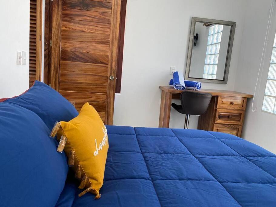 One-Bedroom House photo 1