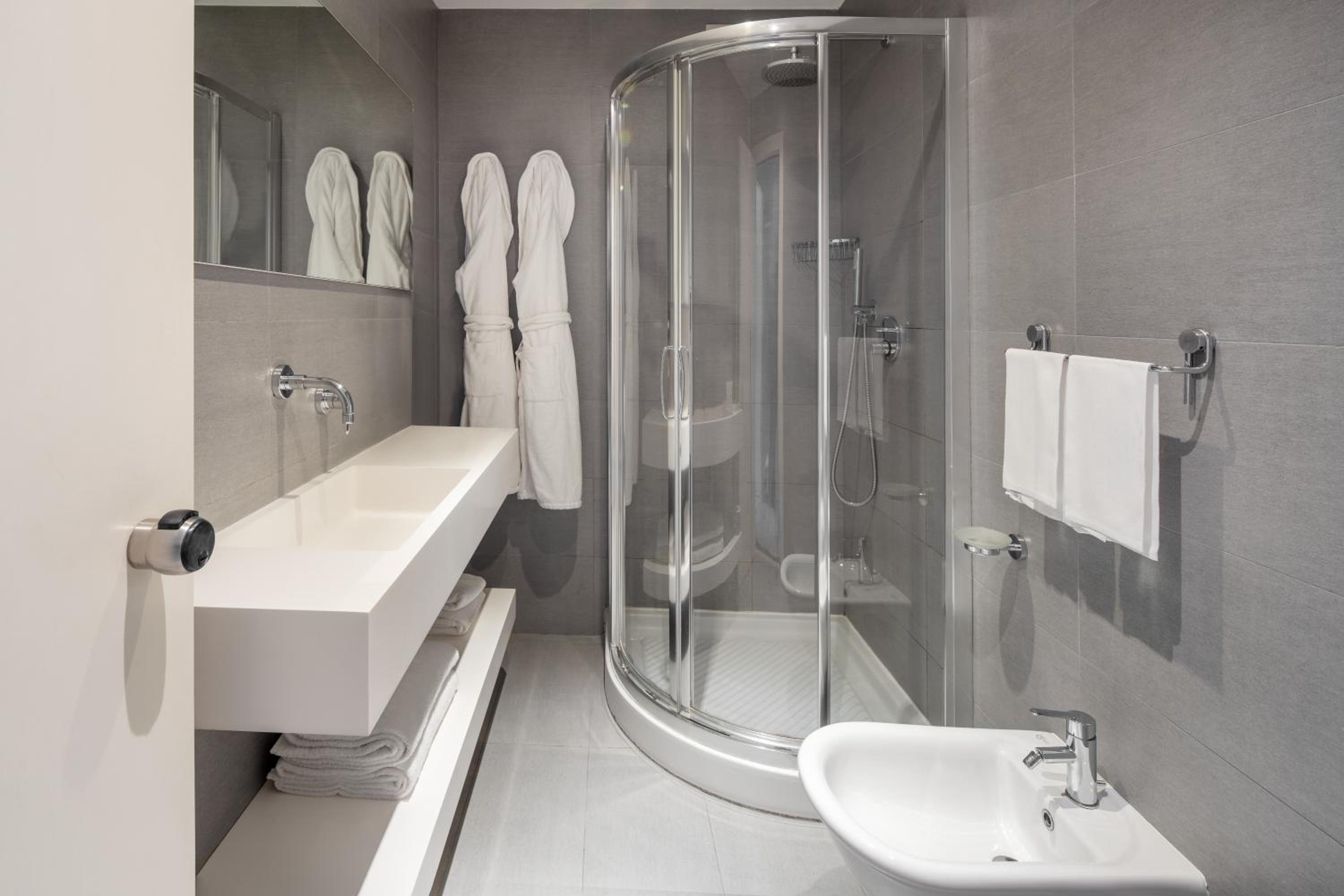 Superior Double Room - Photo 2