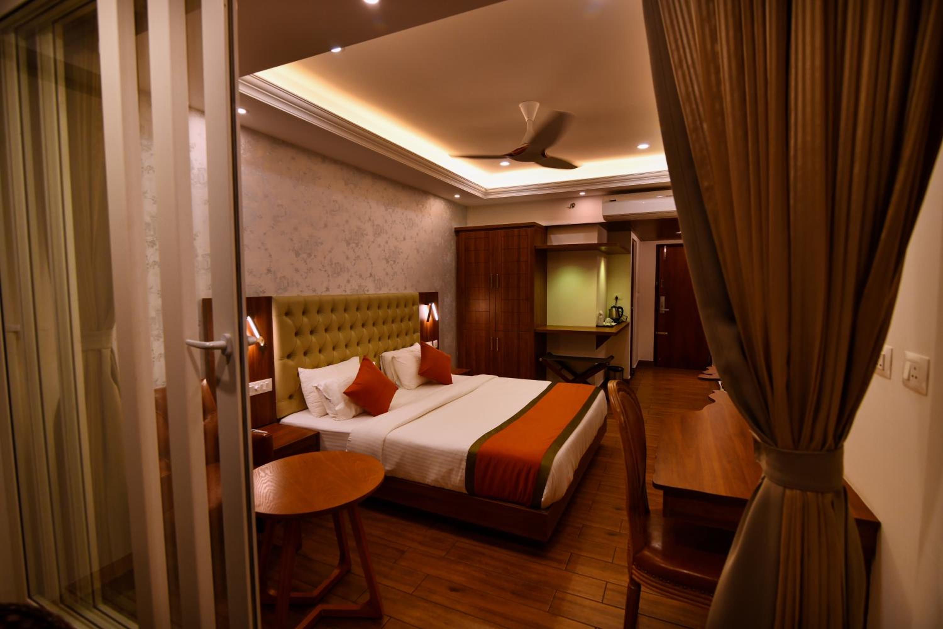 Deluxe Double Room - Photo 6