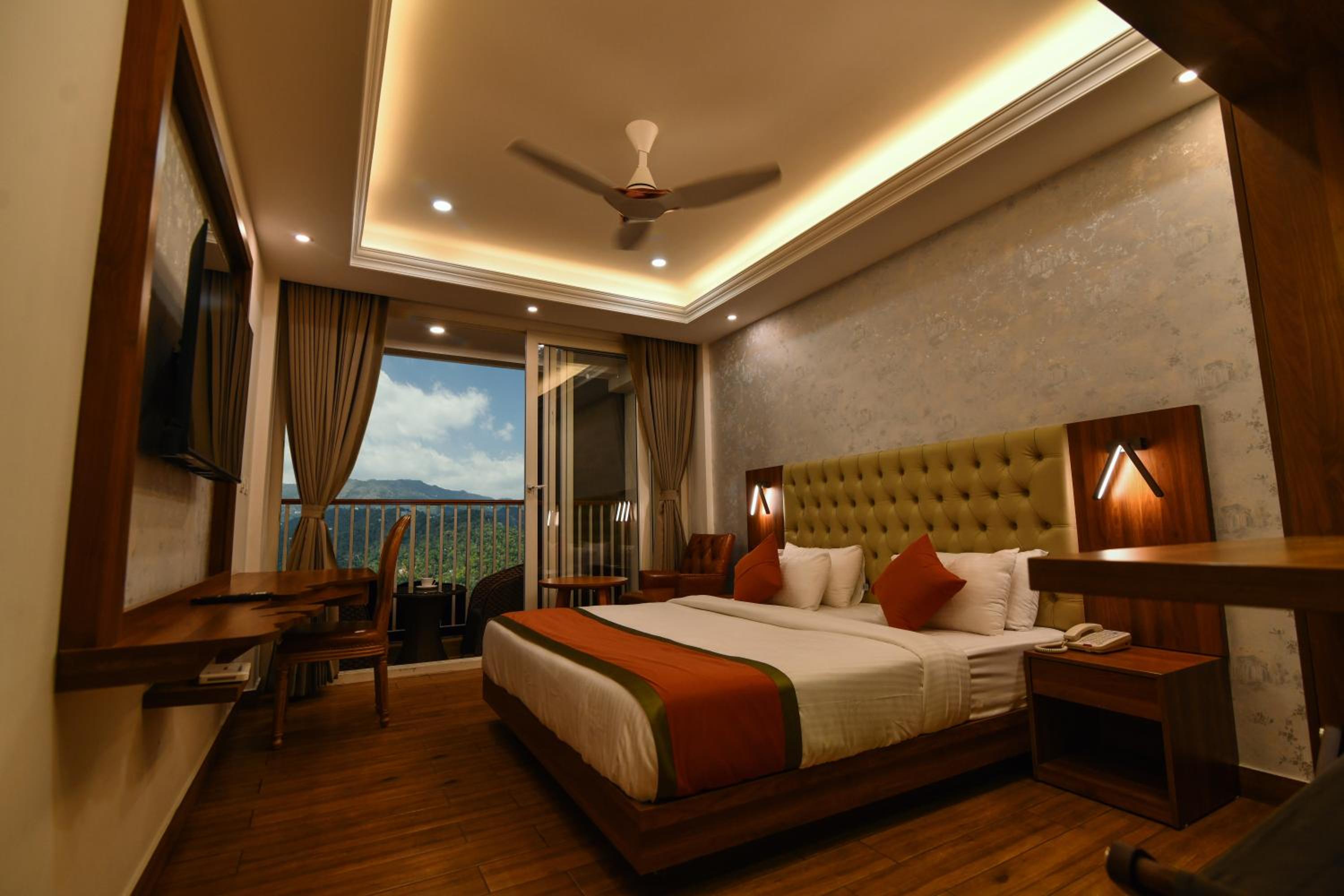 Deluxe Double Room - Photo 1