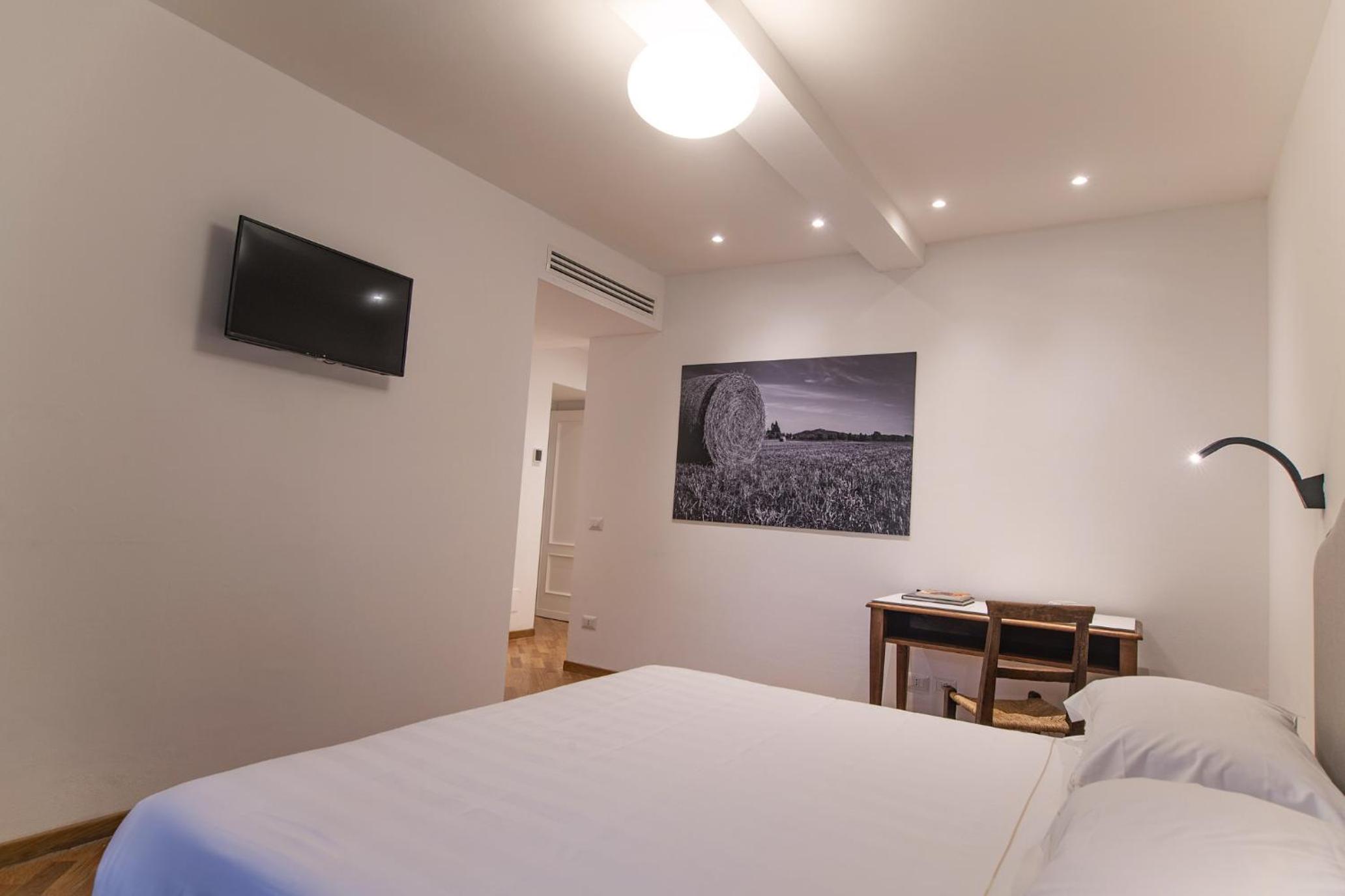 Superior Double or Twin Room photo 1