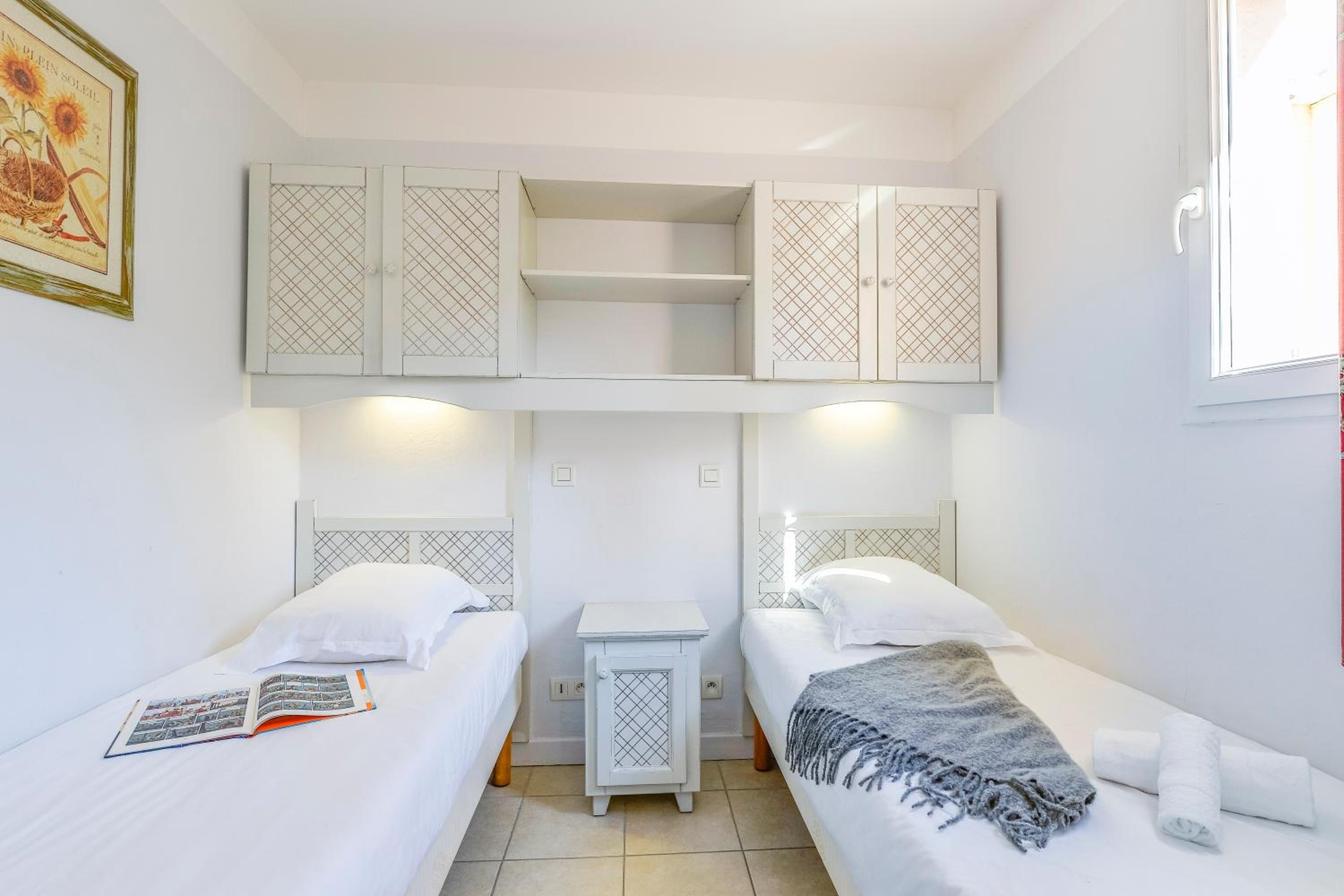 One-Bedroom Apartment with Terrace or Balcony (4 People) photo 2