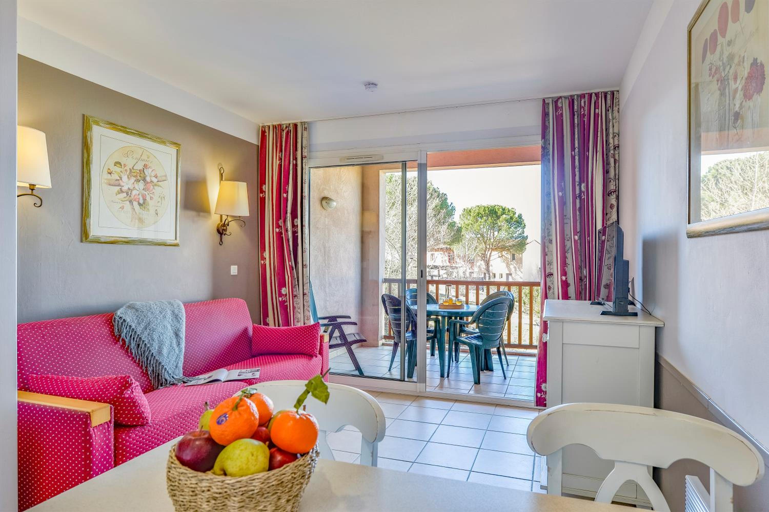 One-Bedroom Apartment with Terrace or Balcony (4 People) photo 1