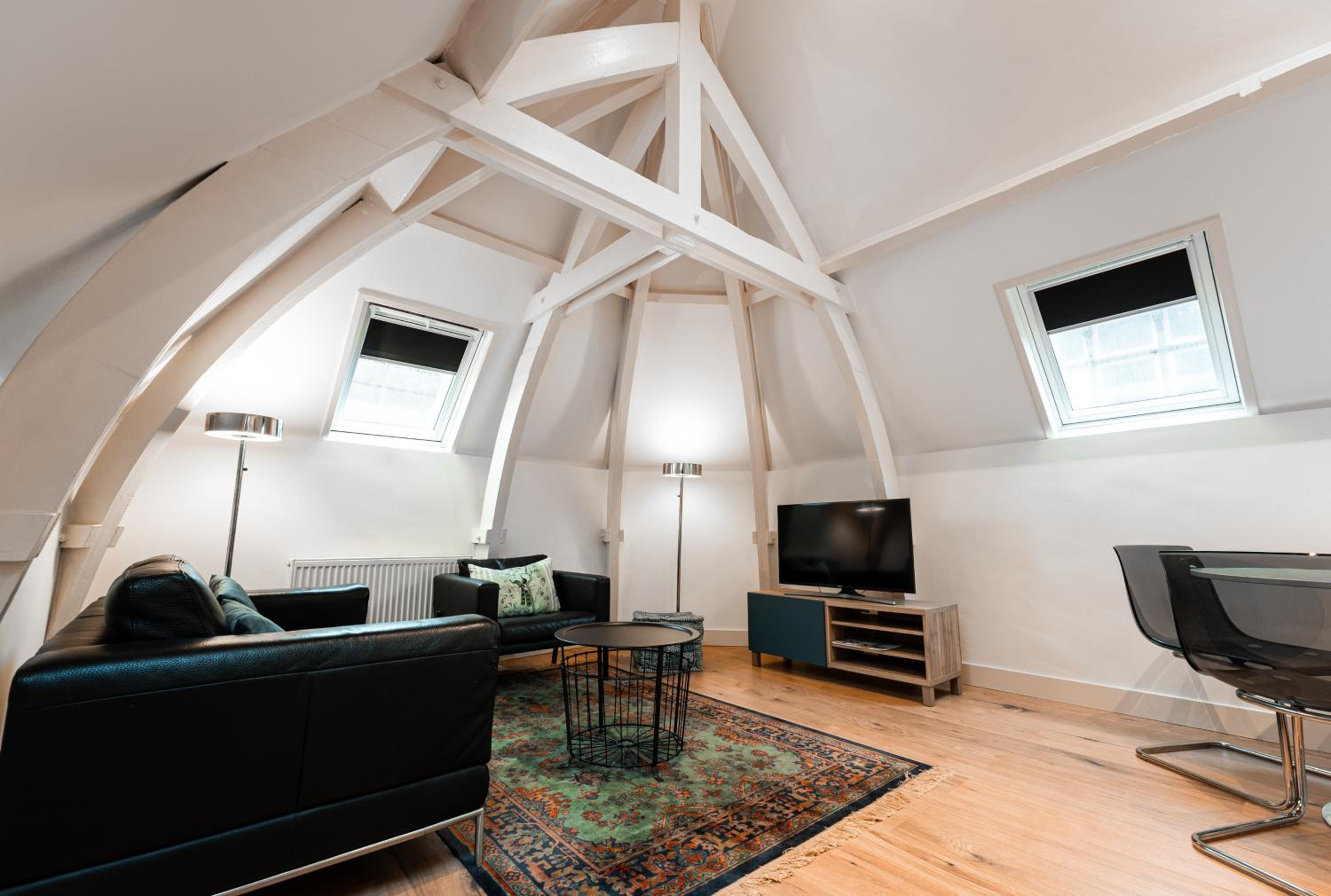 Superior Apartment - Photo 2