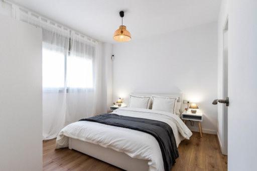 One-Bedroom Apartment photo 3