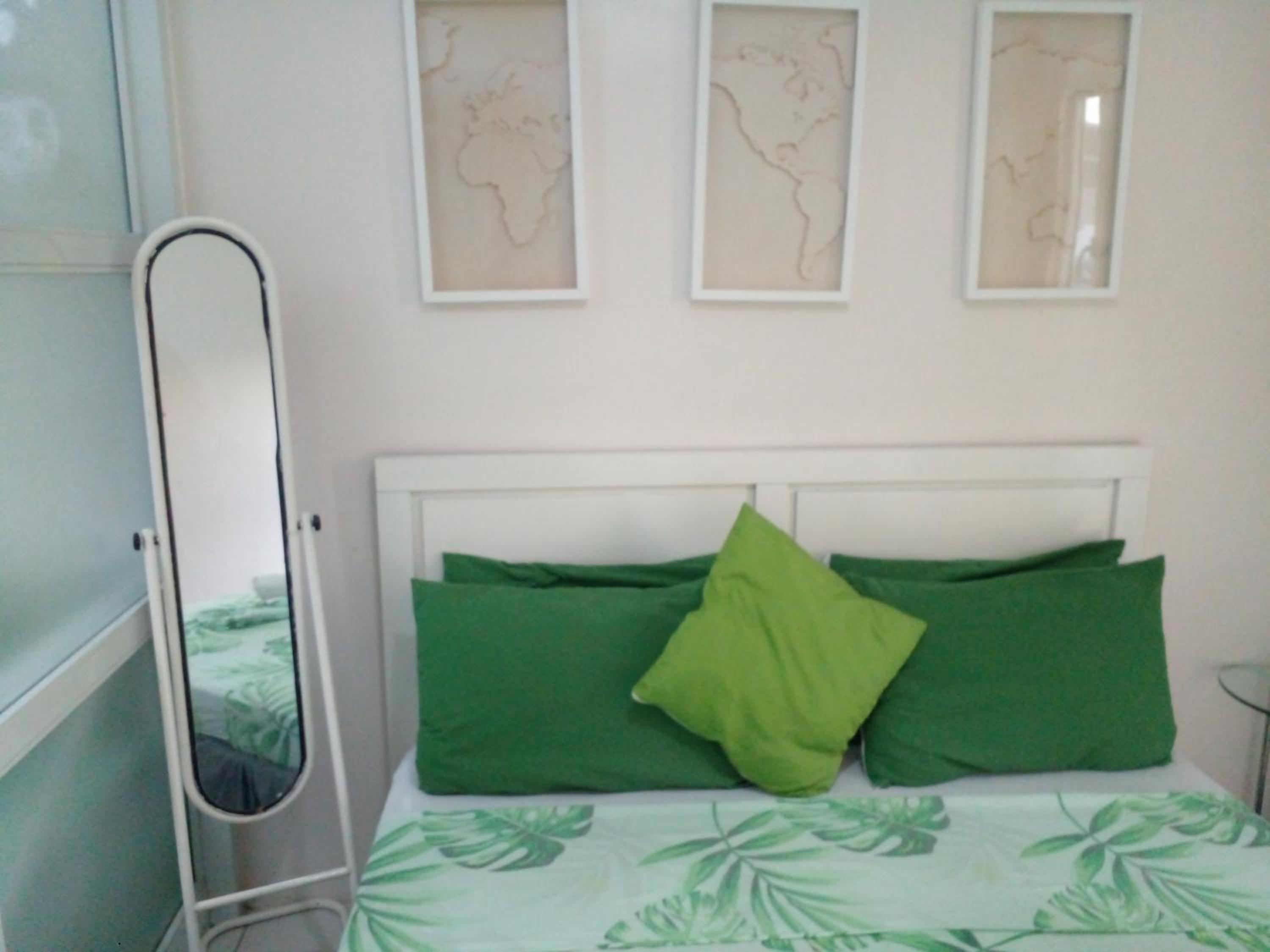 Apartment with Shower photo 1