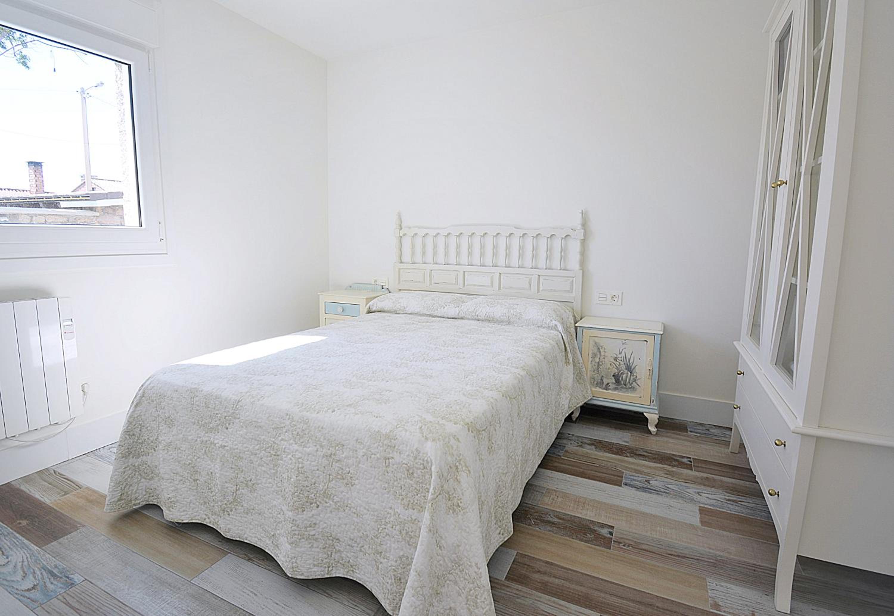 Two-Bedroom Apartment photo 2