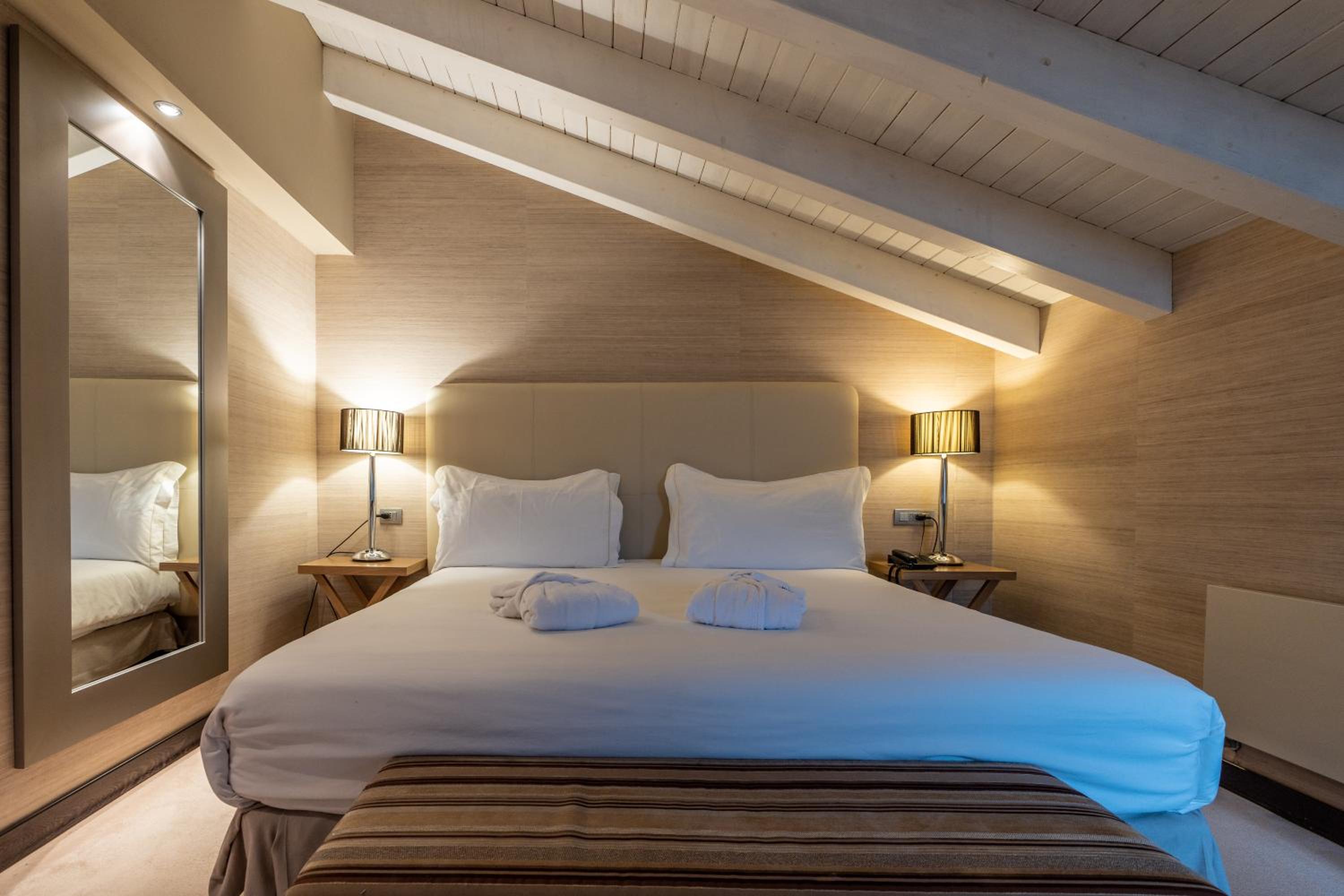 Junior Suite - Photo 1