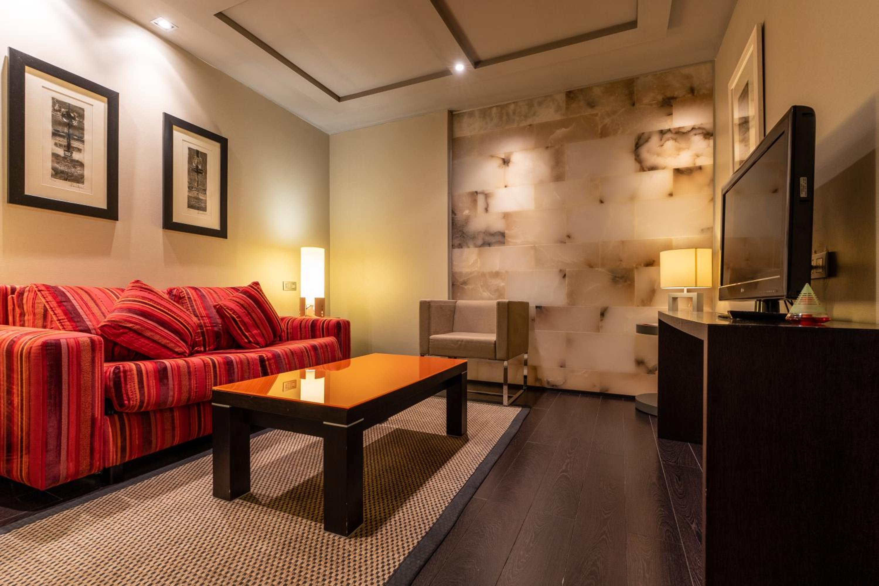 Junior Suite - Photo 22