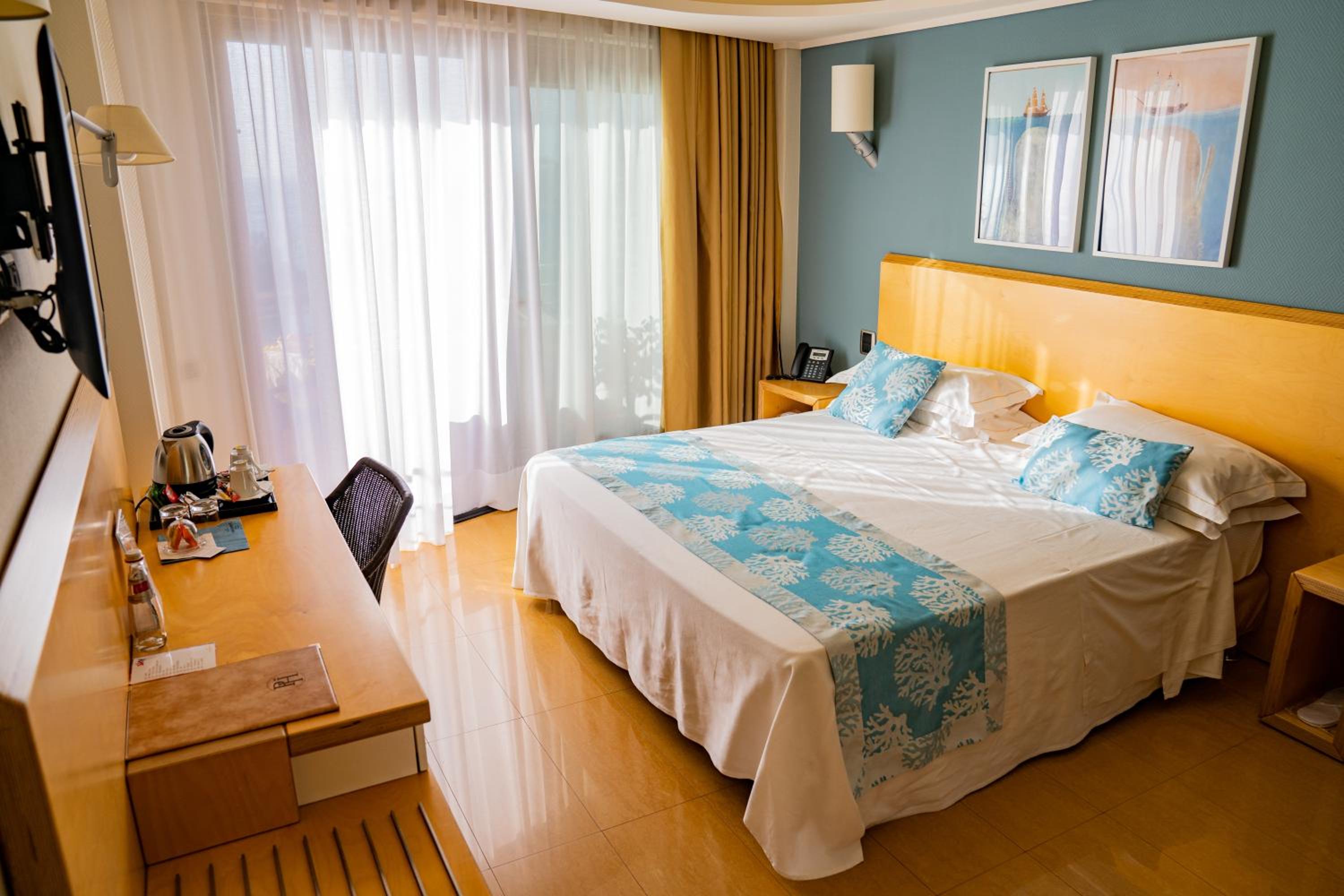 Double Room with Balcony - Двухместный номер с балконом