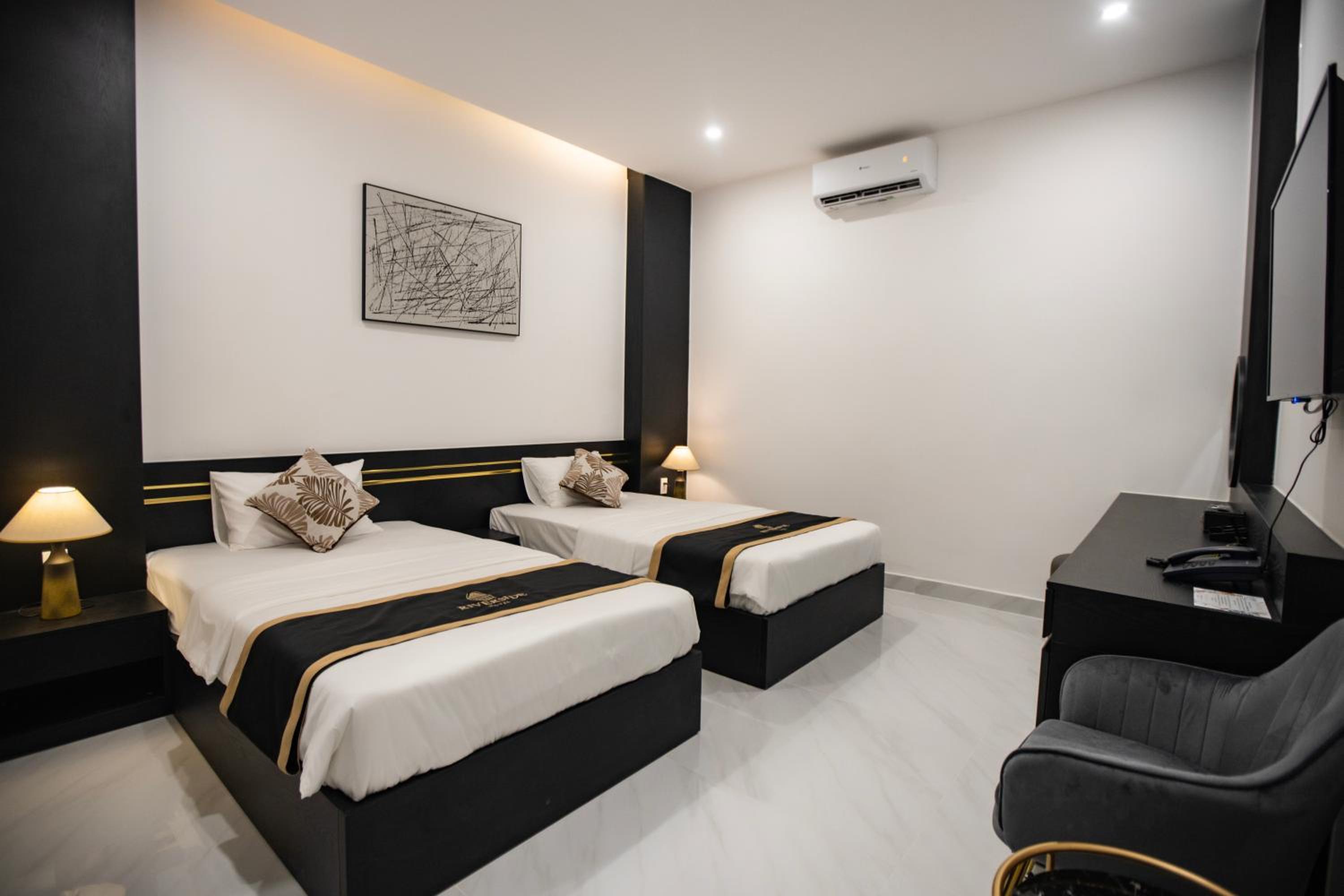 Standard Twin Room photo 2