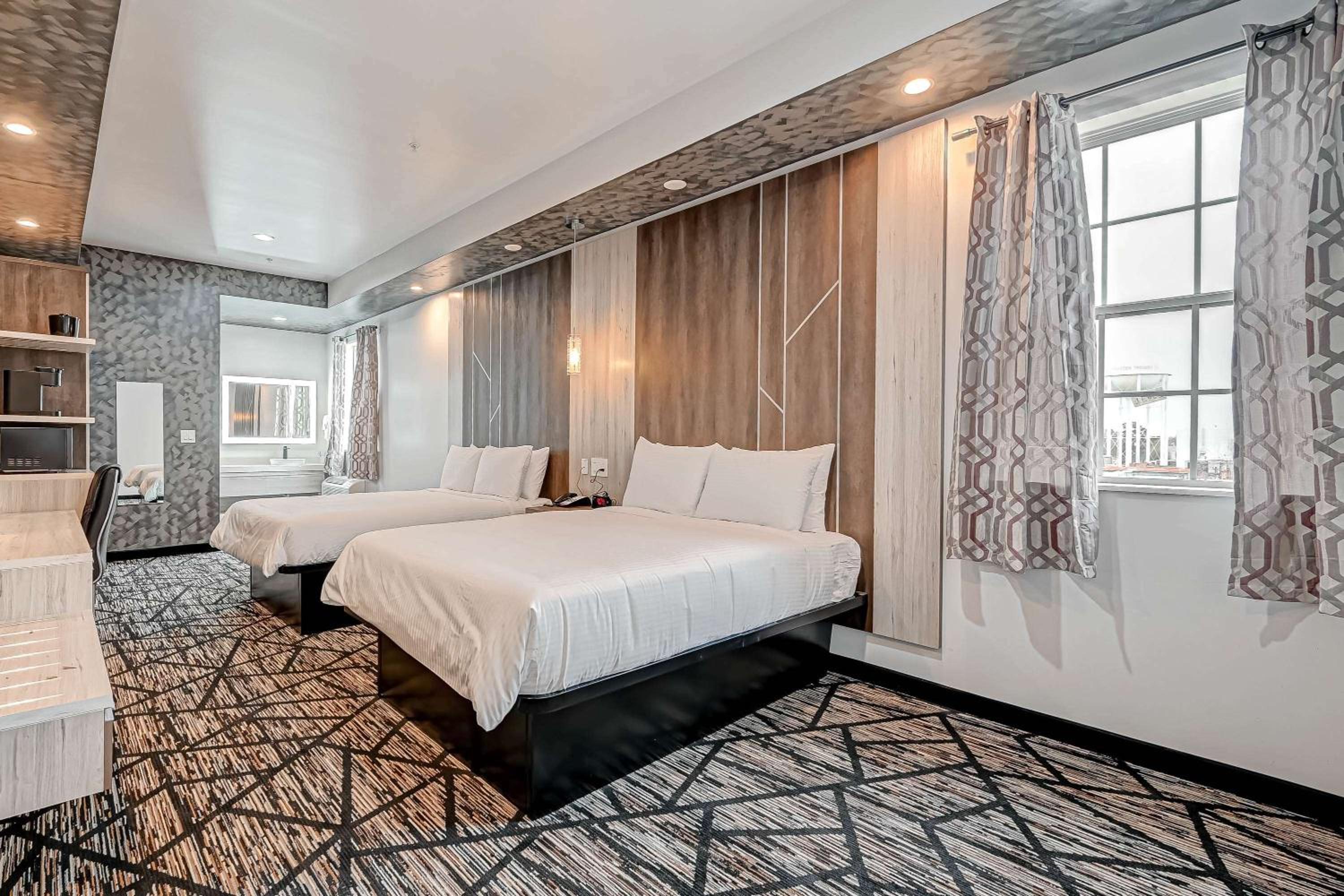 Queen Room