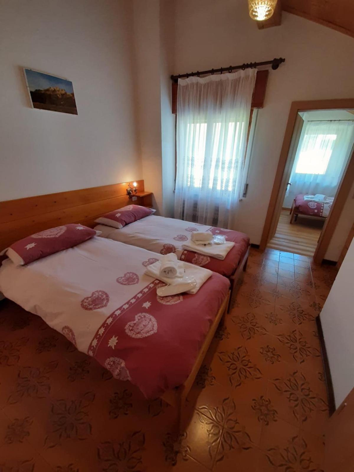 Standard Triple Room photo 2