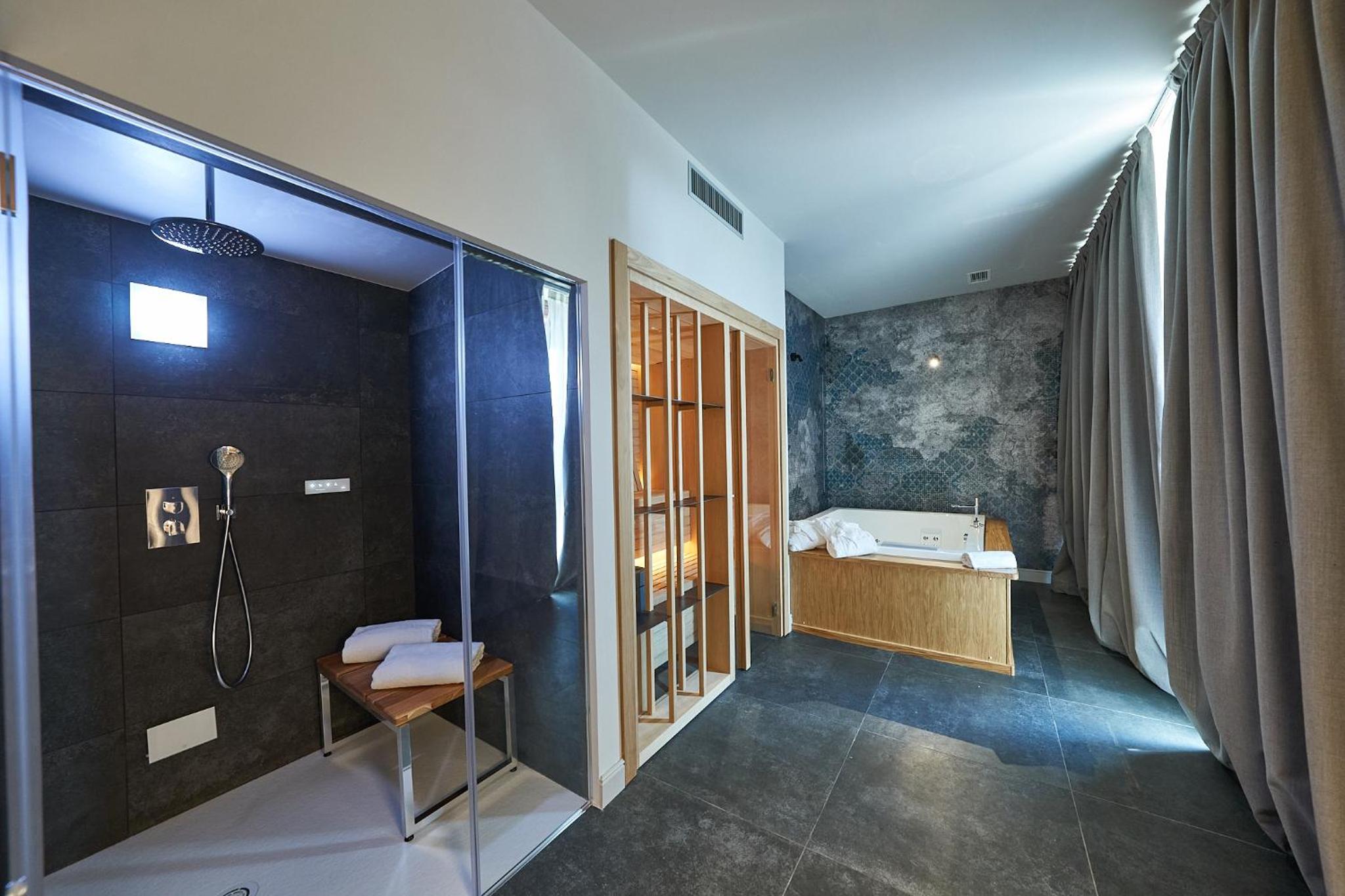Suite with Sauna photo 3