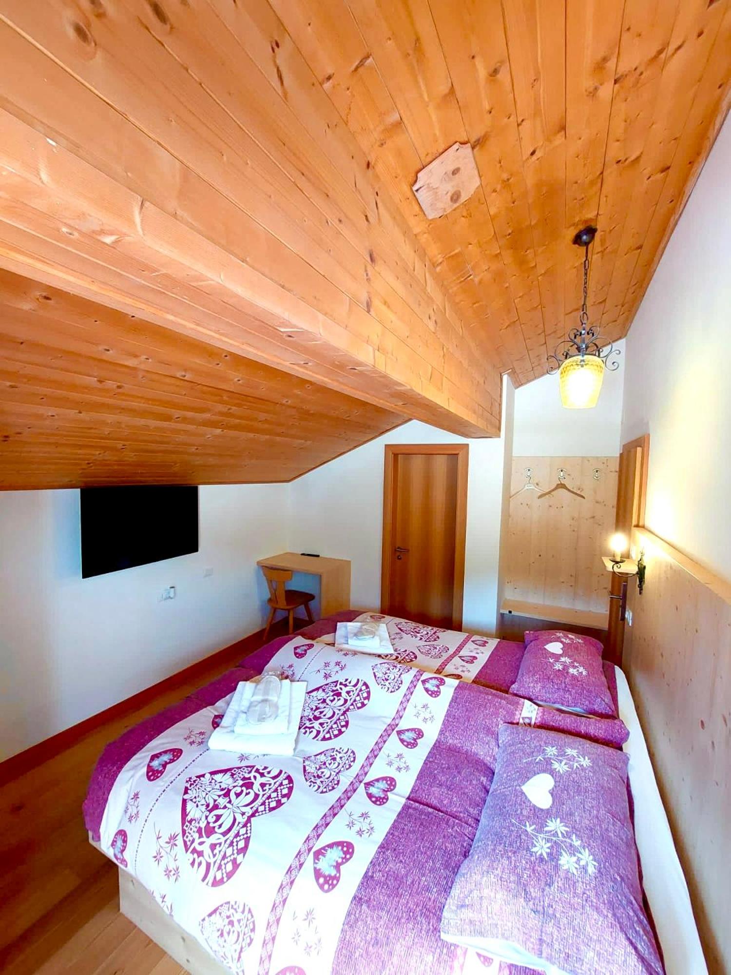 King Room with Mountain View photo 2