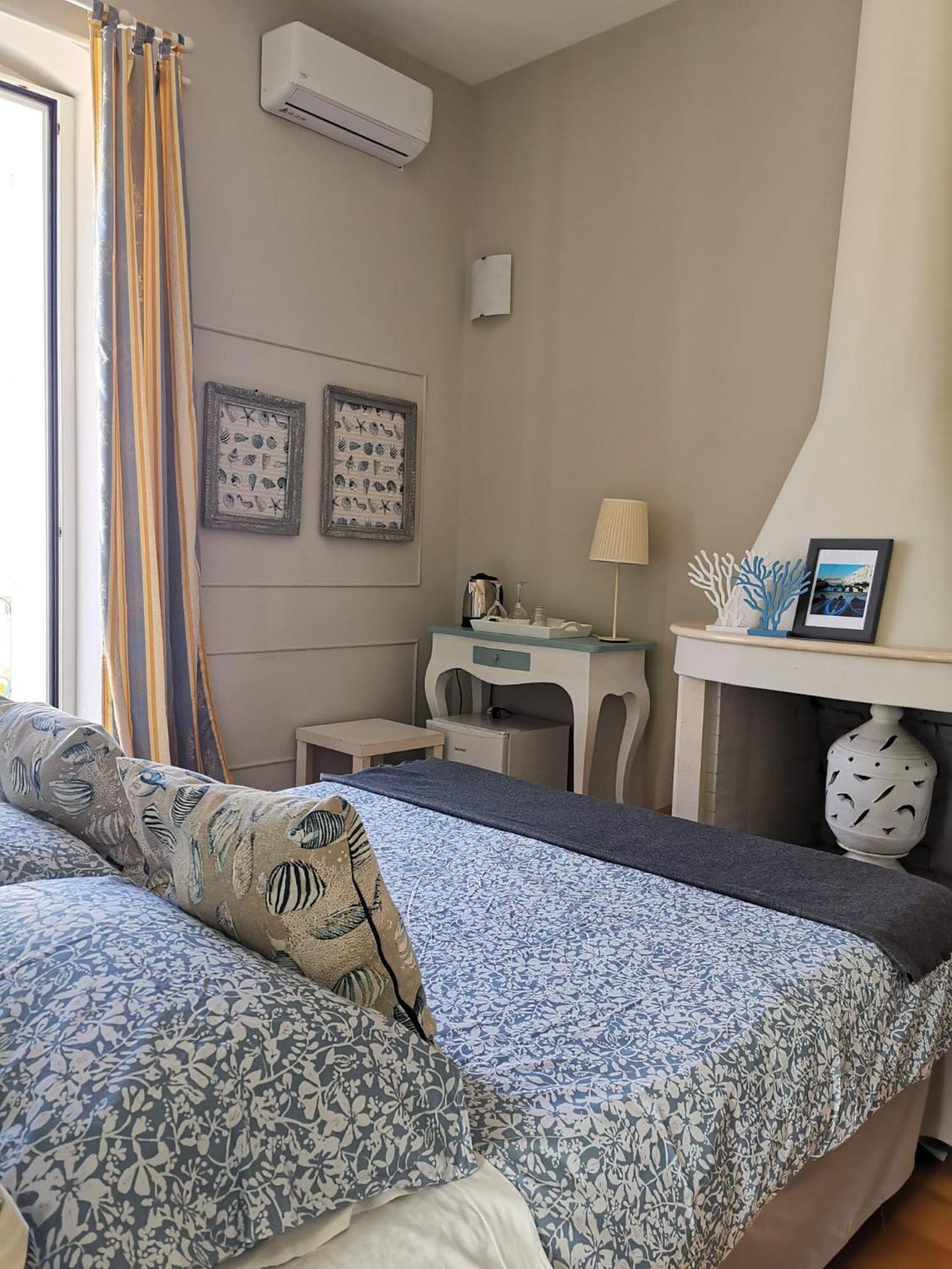 Deluxe Double Room with Balcony photo 1