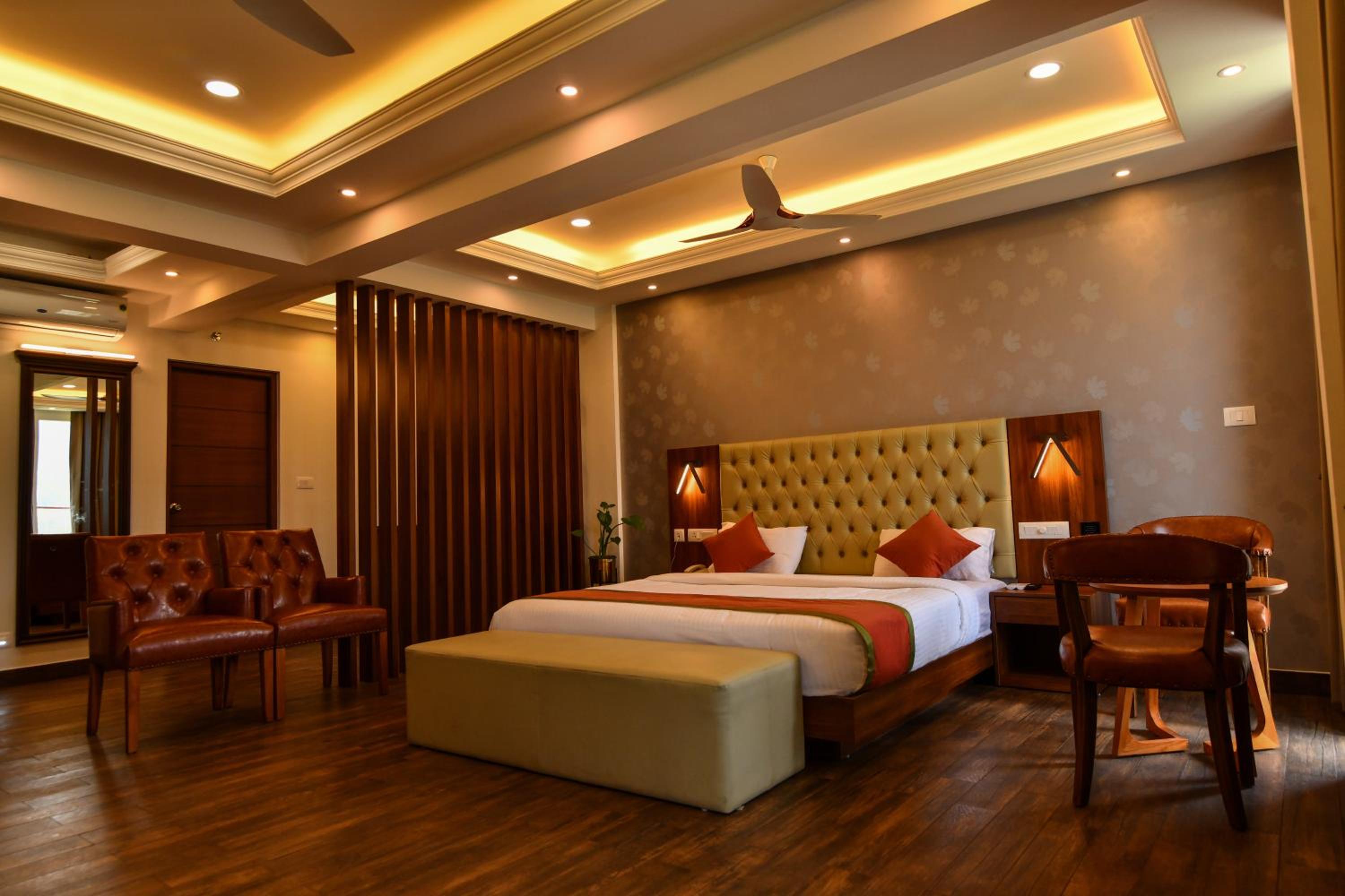 King Room with Mountain View photo 1
