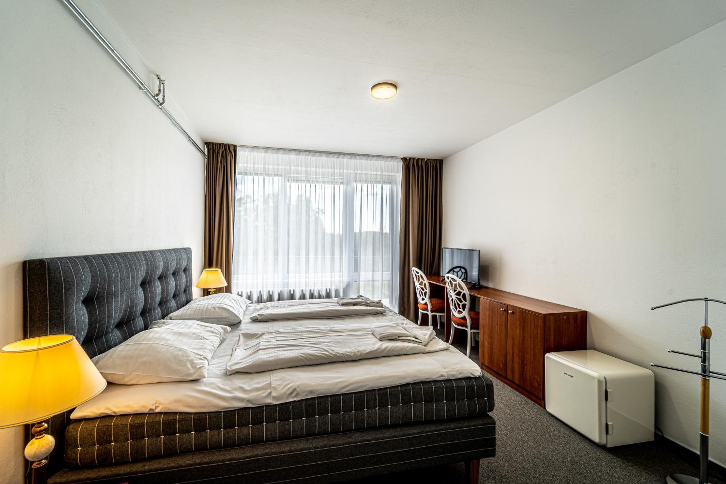 Deluxe Double Room with Balcony photo 3
