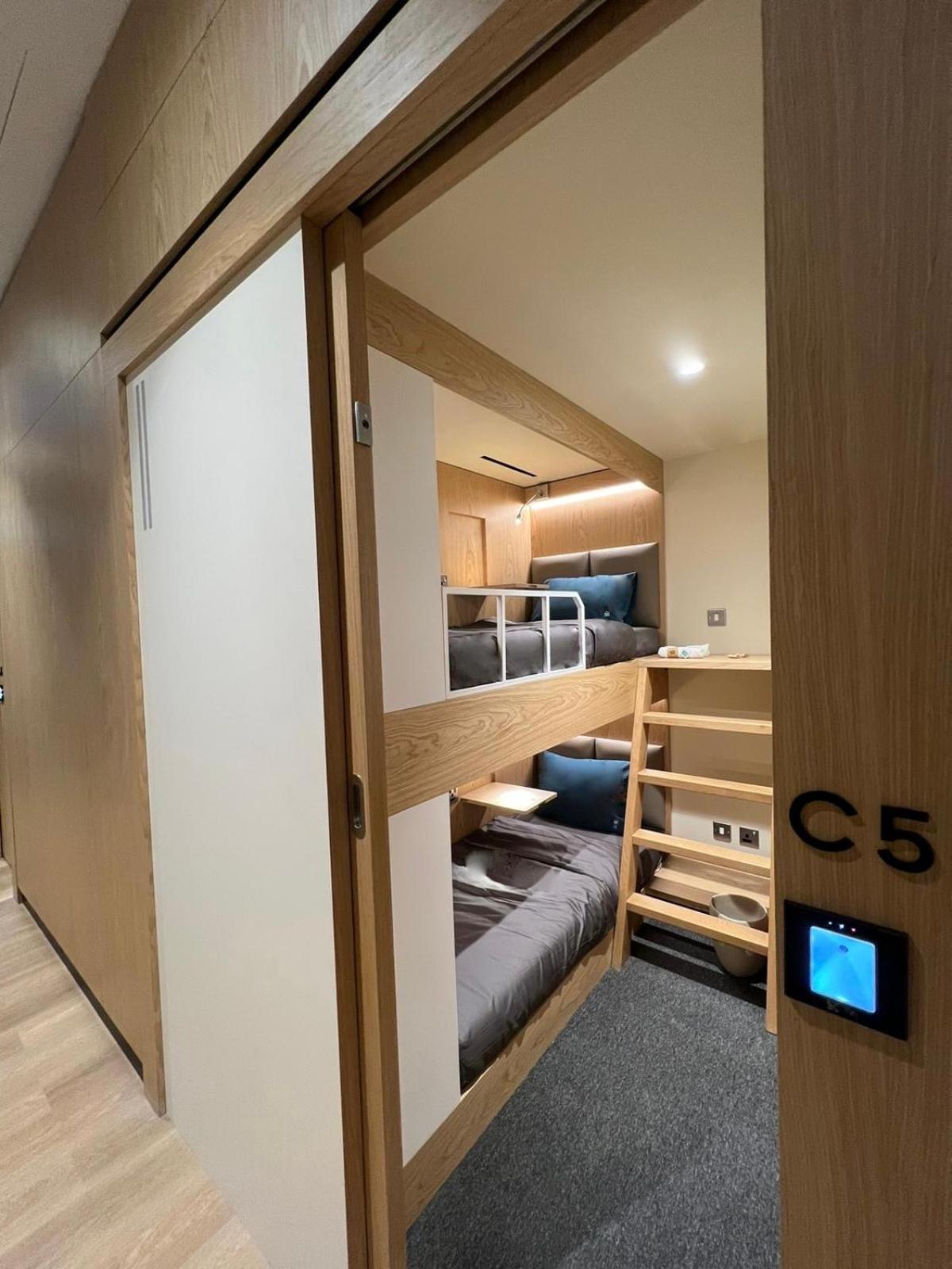 YAWN Bunk Bed Cabin - 8 Hour Night Stay from 23:00-07:00 hrs (11pm-7am) photo 2