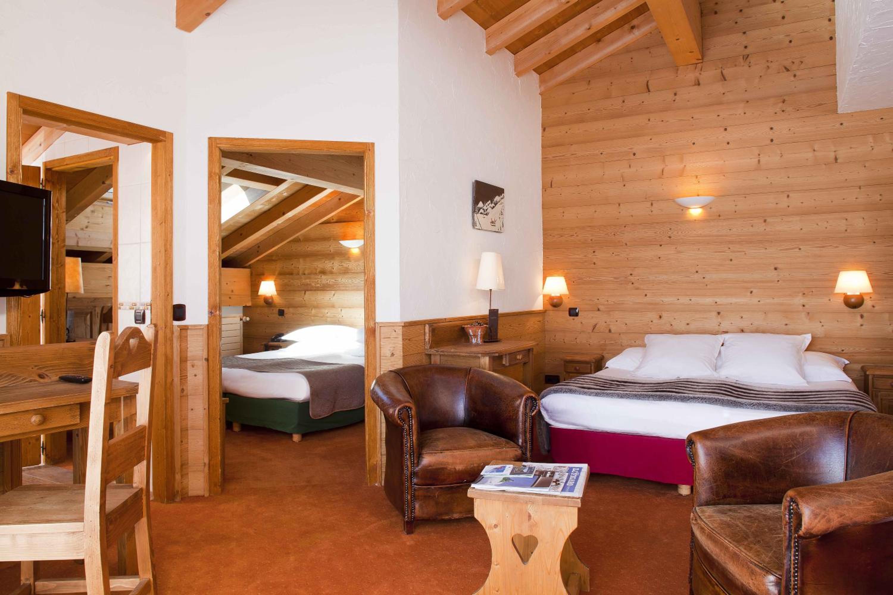 Suite with Mountain View photo 1