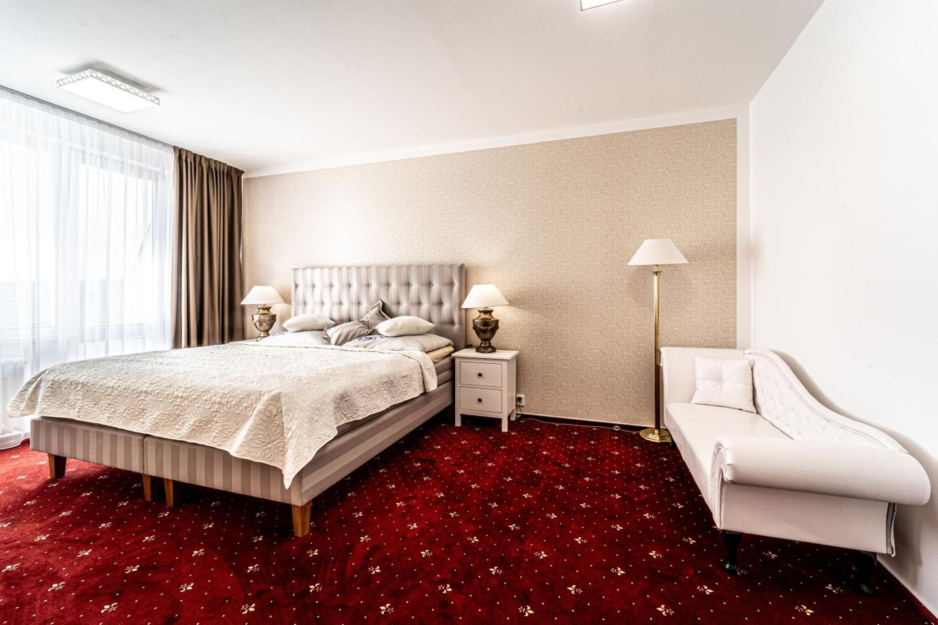 Deluxe Suite photo 1