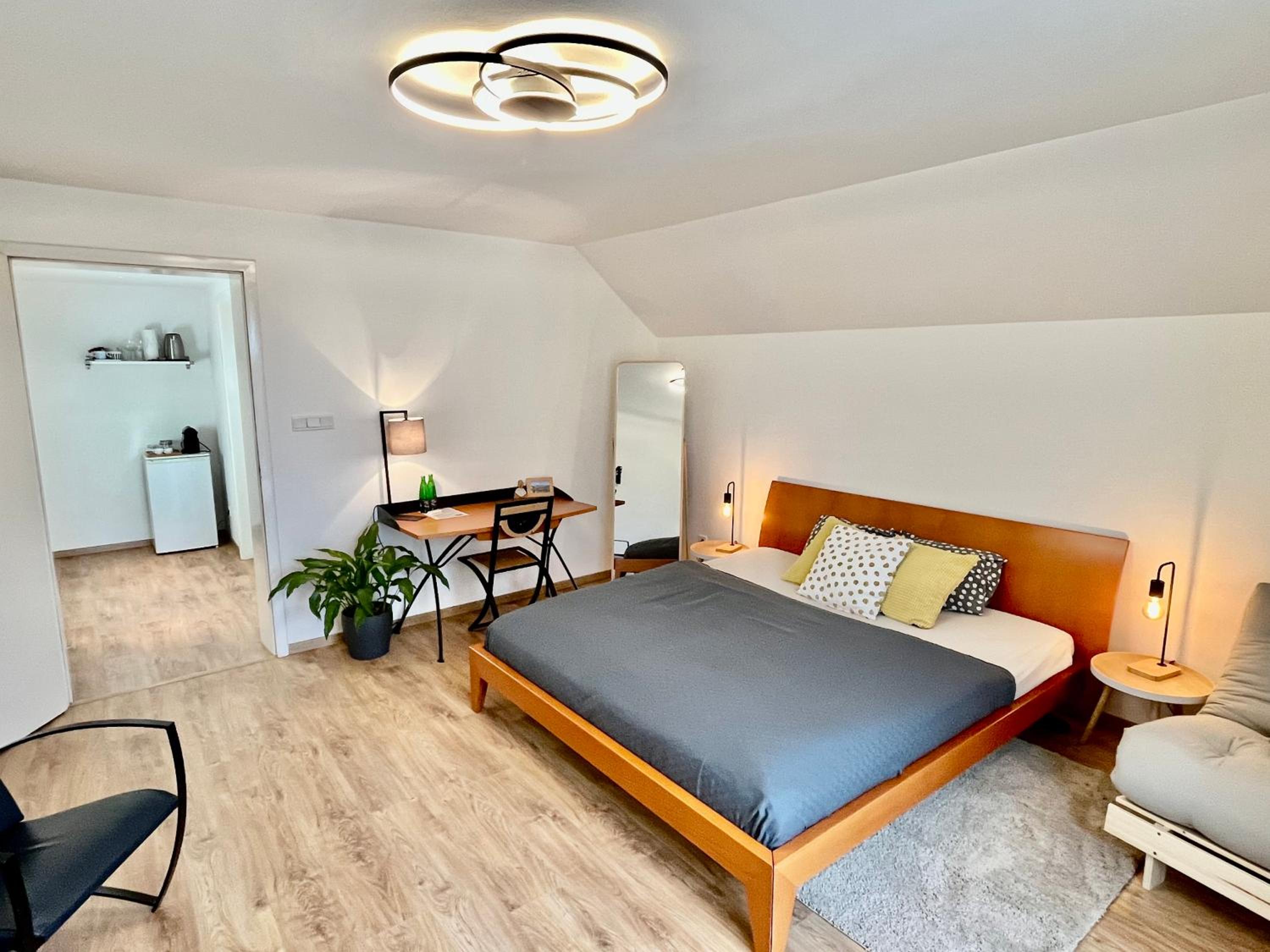 Deluxe Double Room with Balcony photo 2