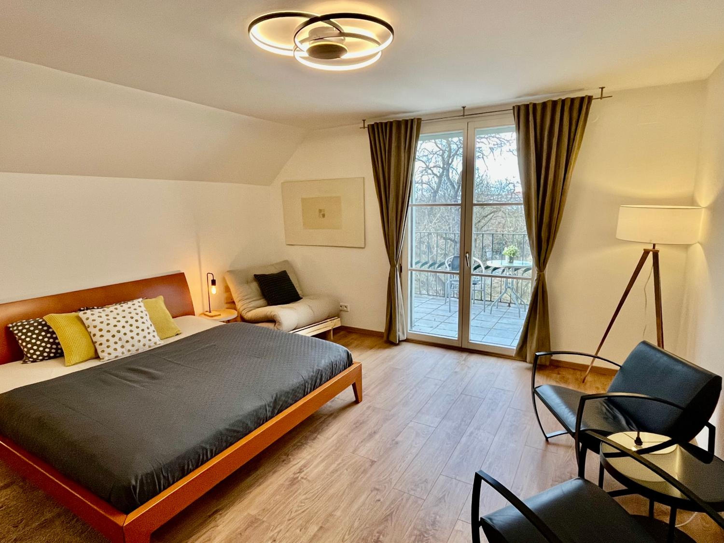 Deluxe Double Room with Balcony photo 1