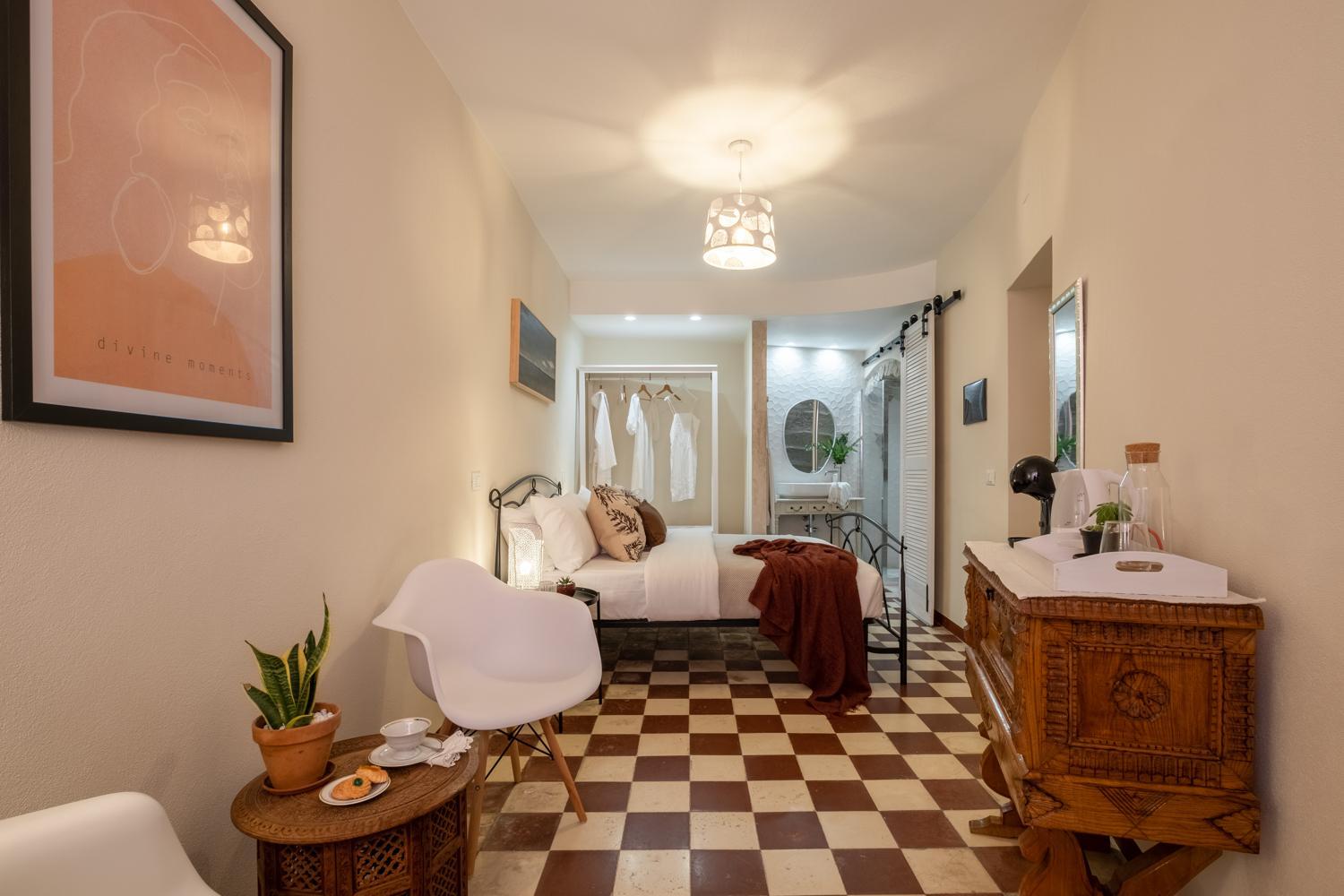 Double Room with Private Bathroom photo 1