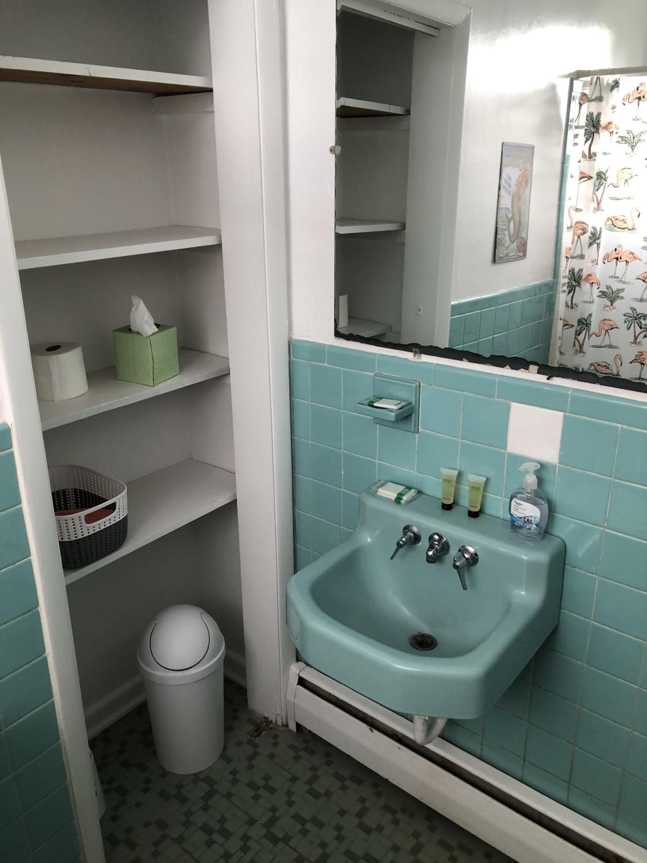 Four-Bedroom House photo 2