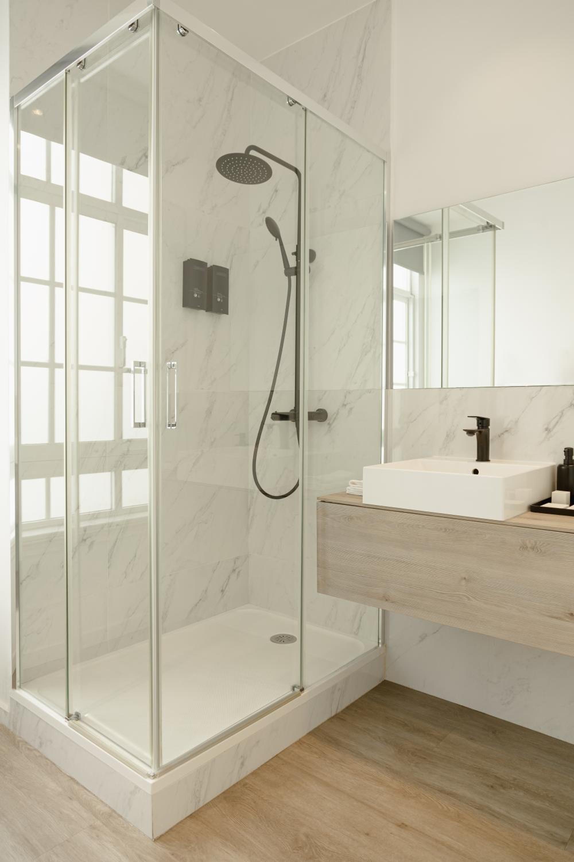 Inside Comfort Room with external private bathroom photo 2