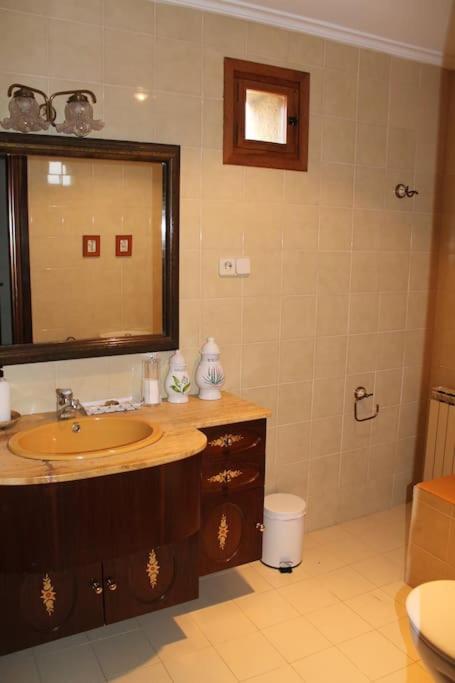 Four-Bedroom House photo 2