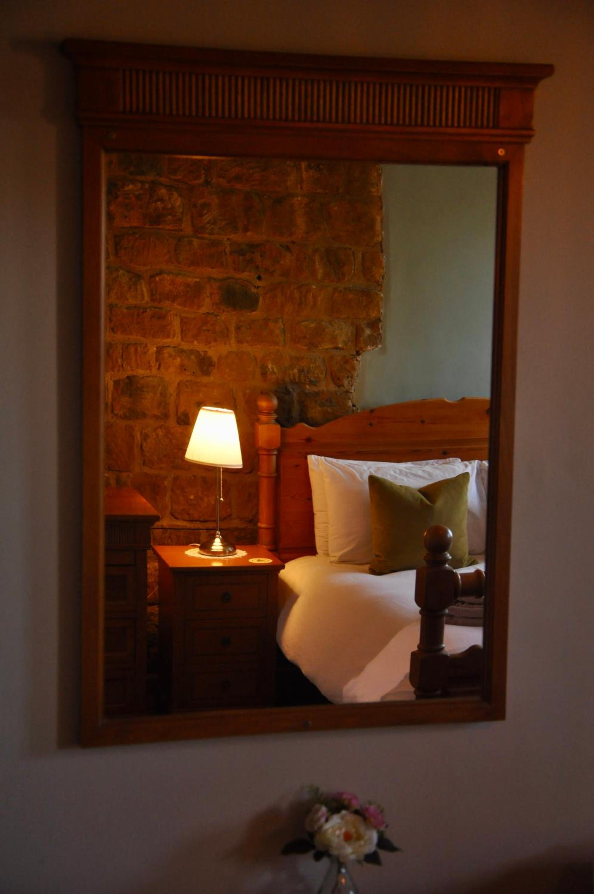 Double Room - Photo 5