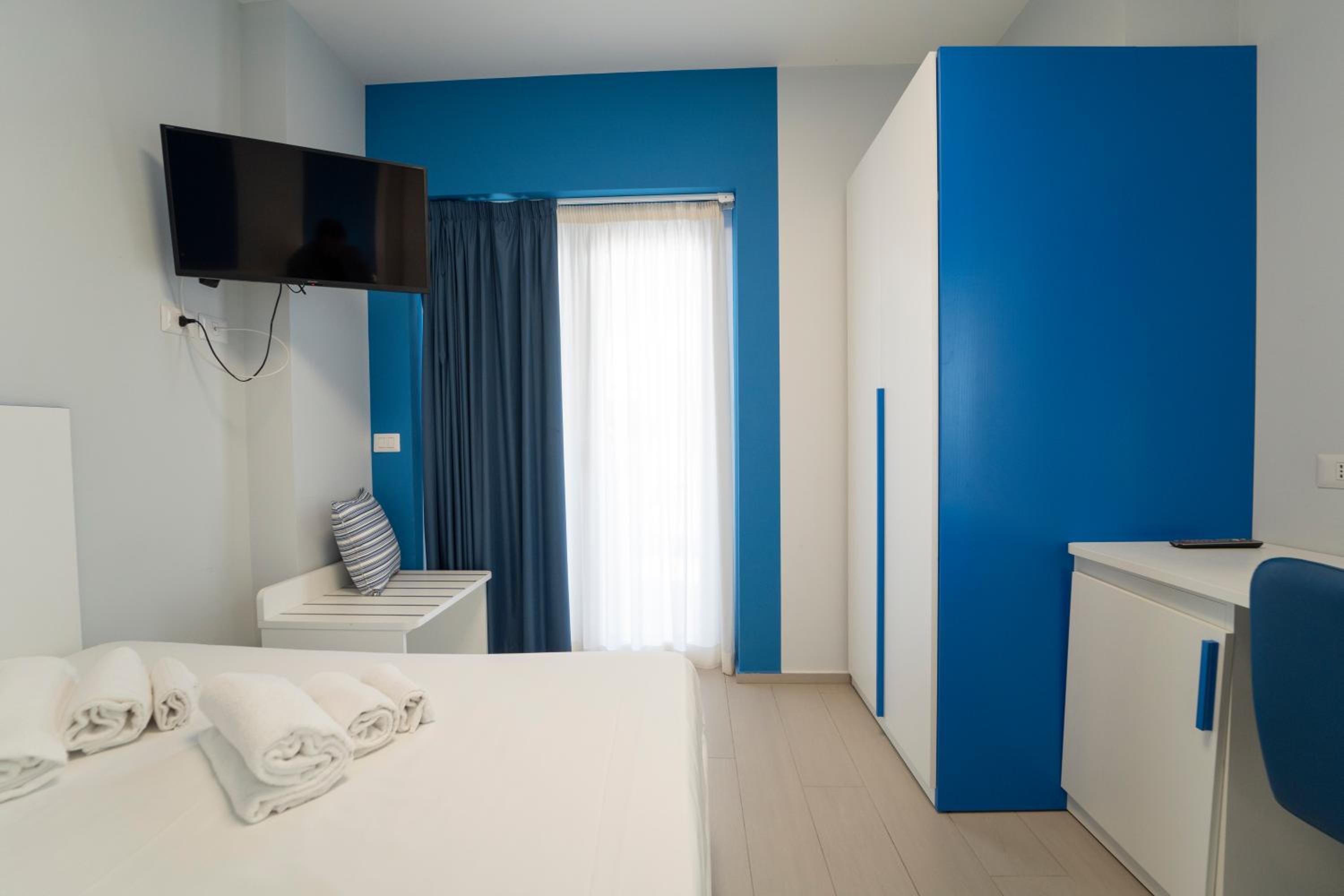 Double Room with Garden View - Photo 9