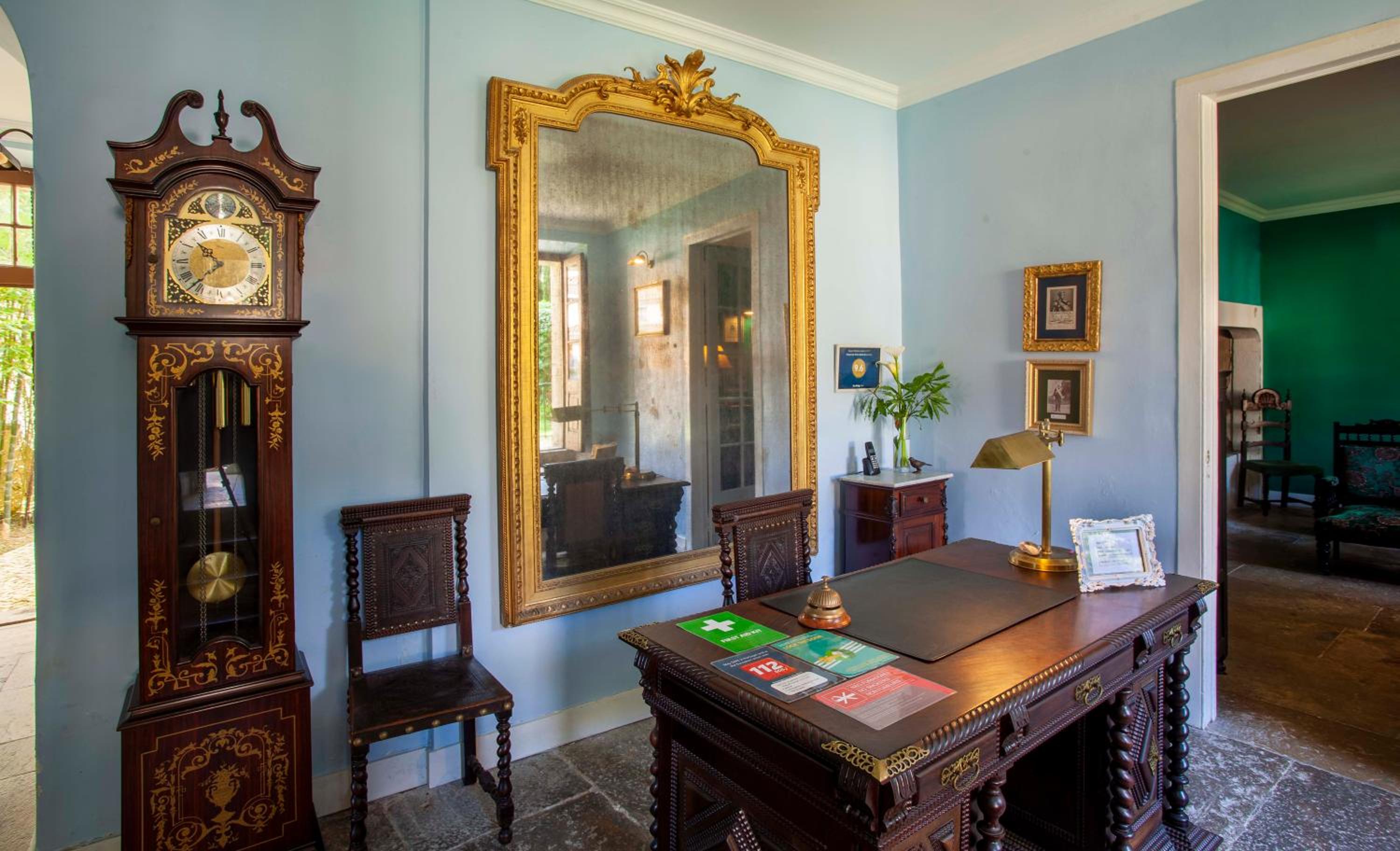 Suite - Photo 12