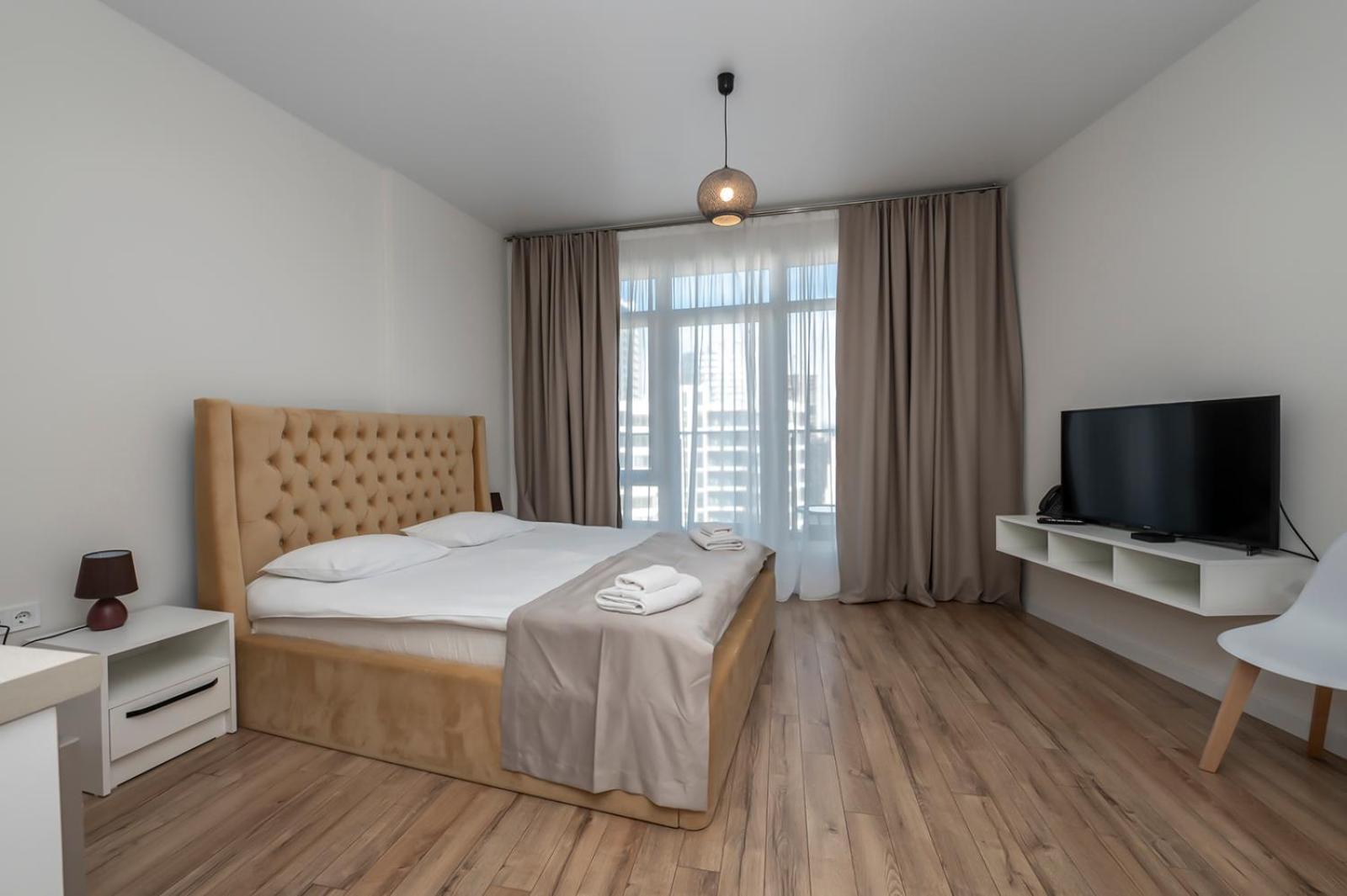 Double Room with Balcony - Photo 21