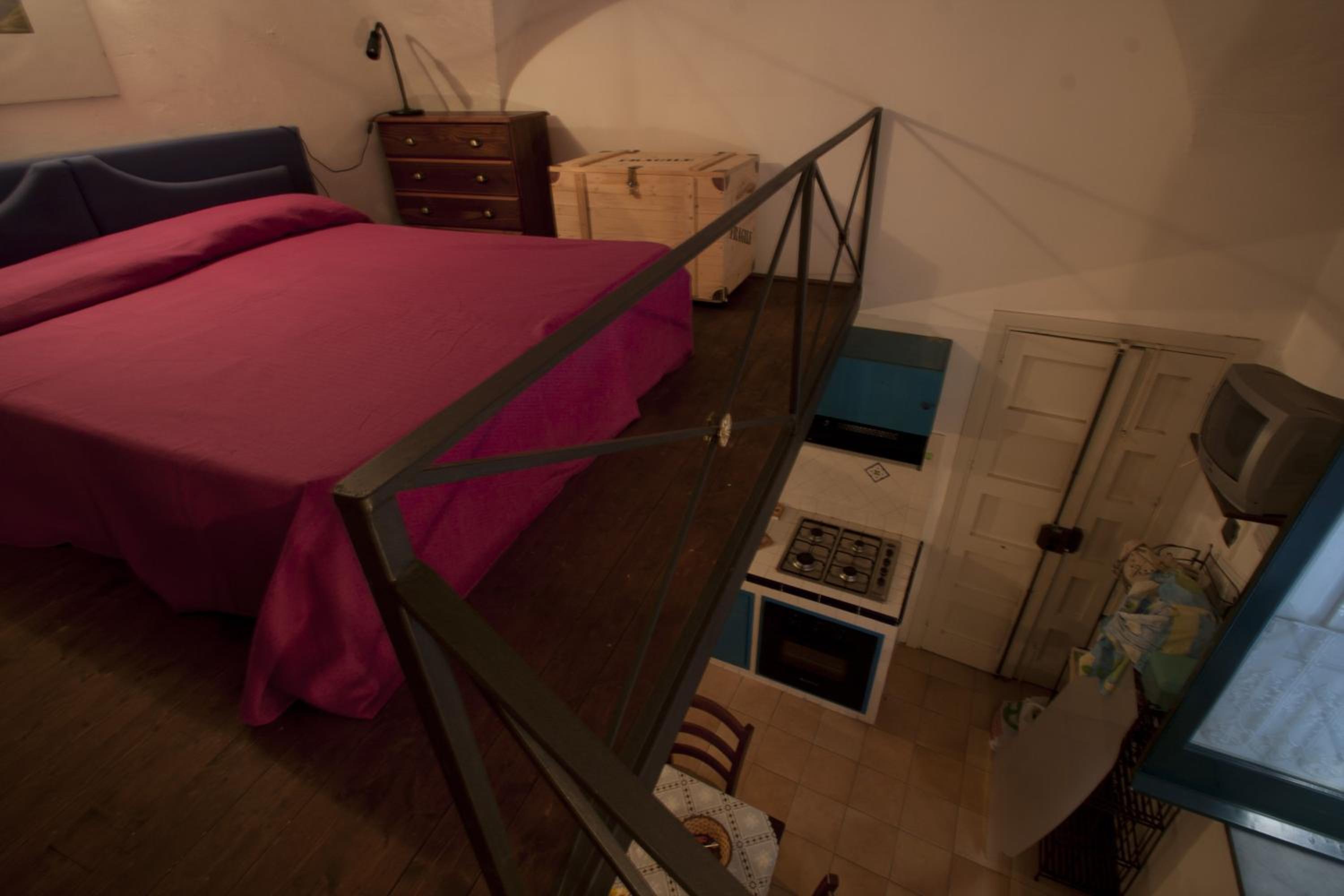 Studio - Split Level