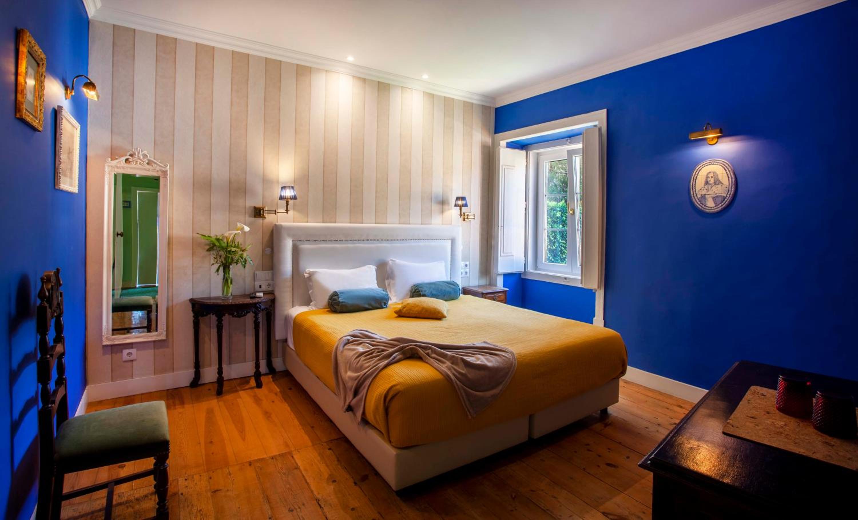 Deluxe Double or Twin Room - Photo 13