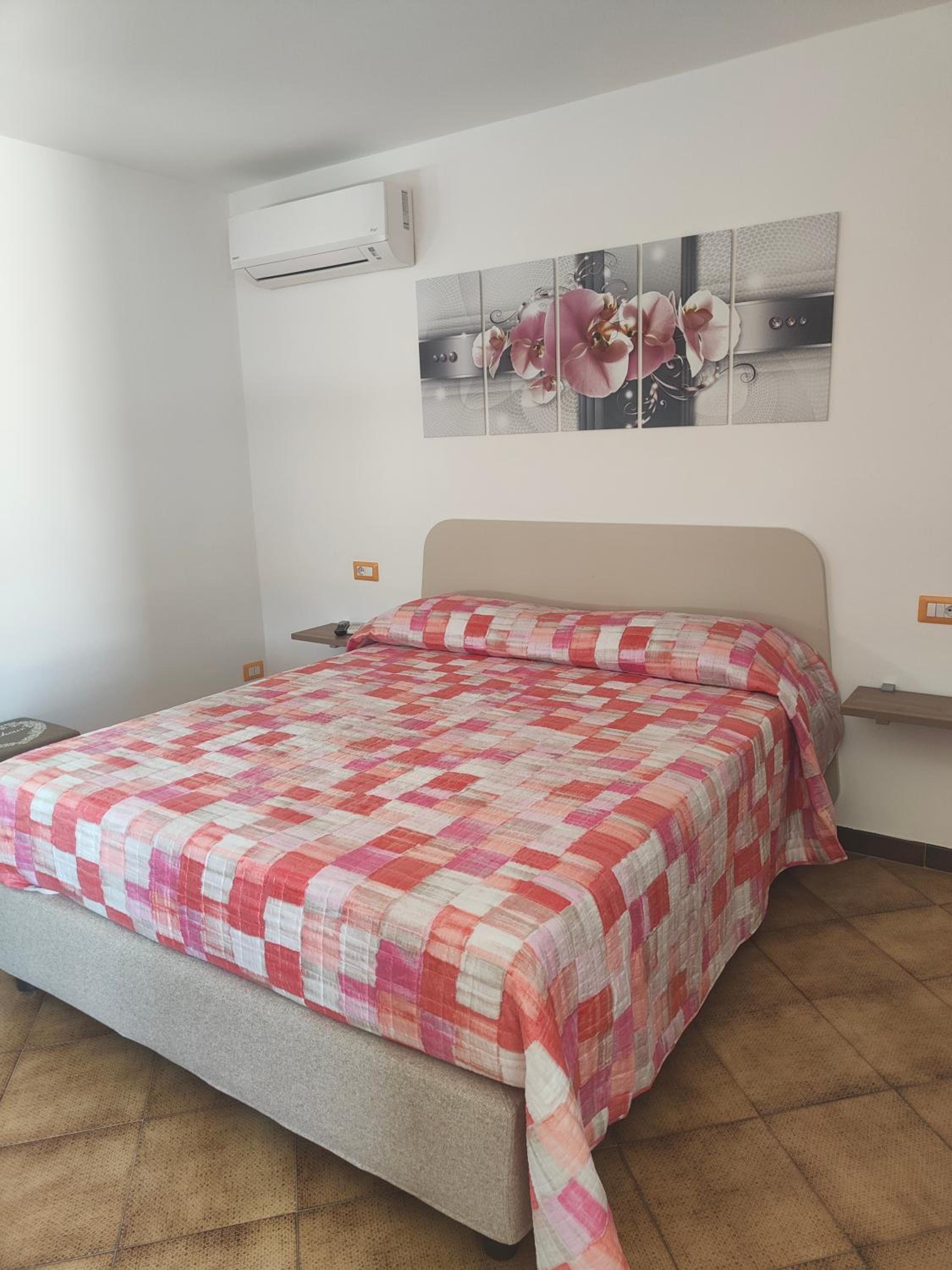 Double Room with Sea View - Photo 1
