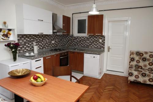 Deluxe Suite photo 1