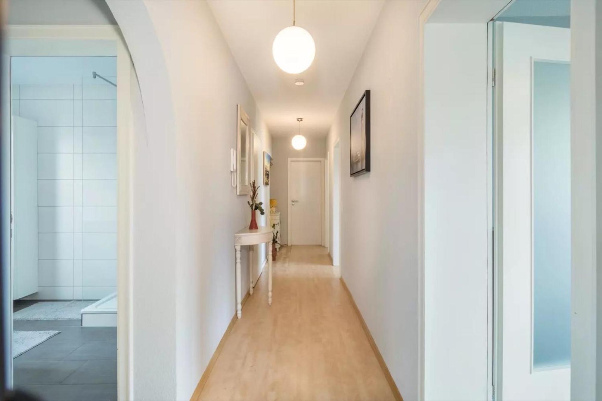 One-Bedroom Apartment with Garden View photo 2