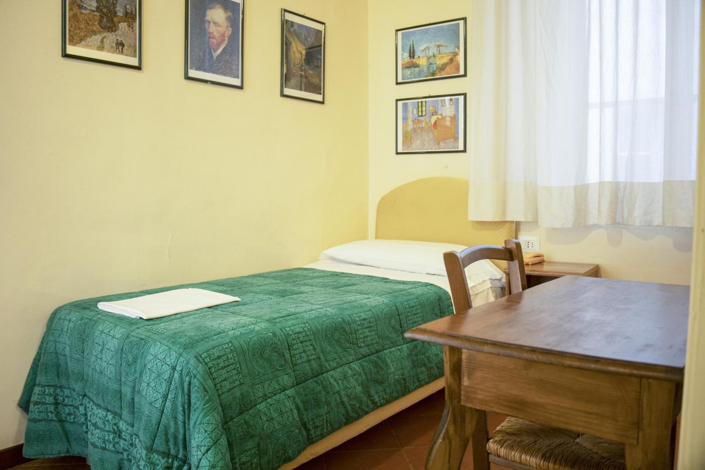 Deluxe Single Room
